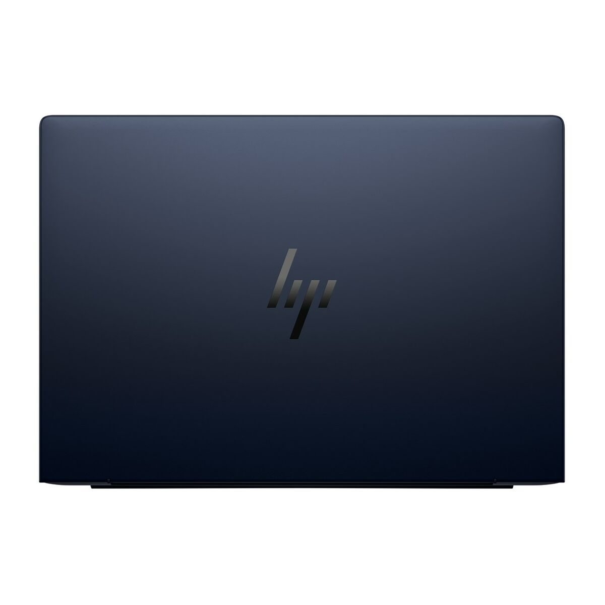 Zamknięty, granatowy laptop HP. Logo HP jest wyśrodkowane. Powierzchnia jest gładka i odbijająca światło.