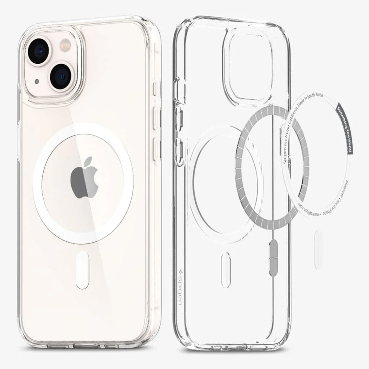 Deux coques transparentes pour iPhone sont affichées. Une coque contient un iPhone. Les coques ont un anneau magnétique et le logo Apple.