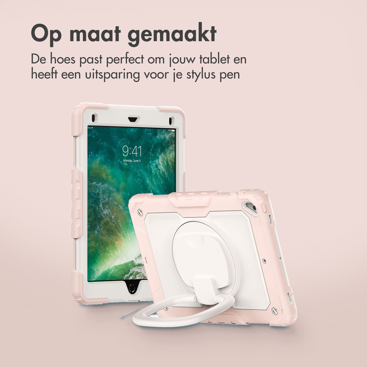 Due tablet in custodie rosa con supporto ad anello bianco. Lo schermo mostra l'ora. Lo sfondo è di colore rosa tenue.