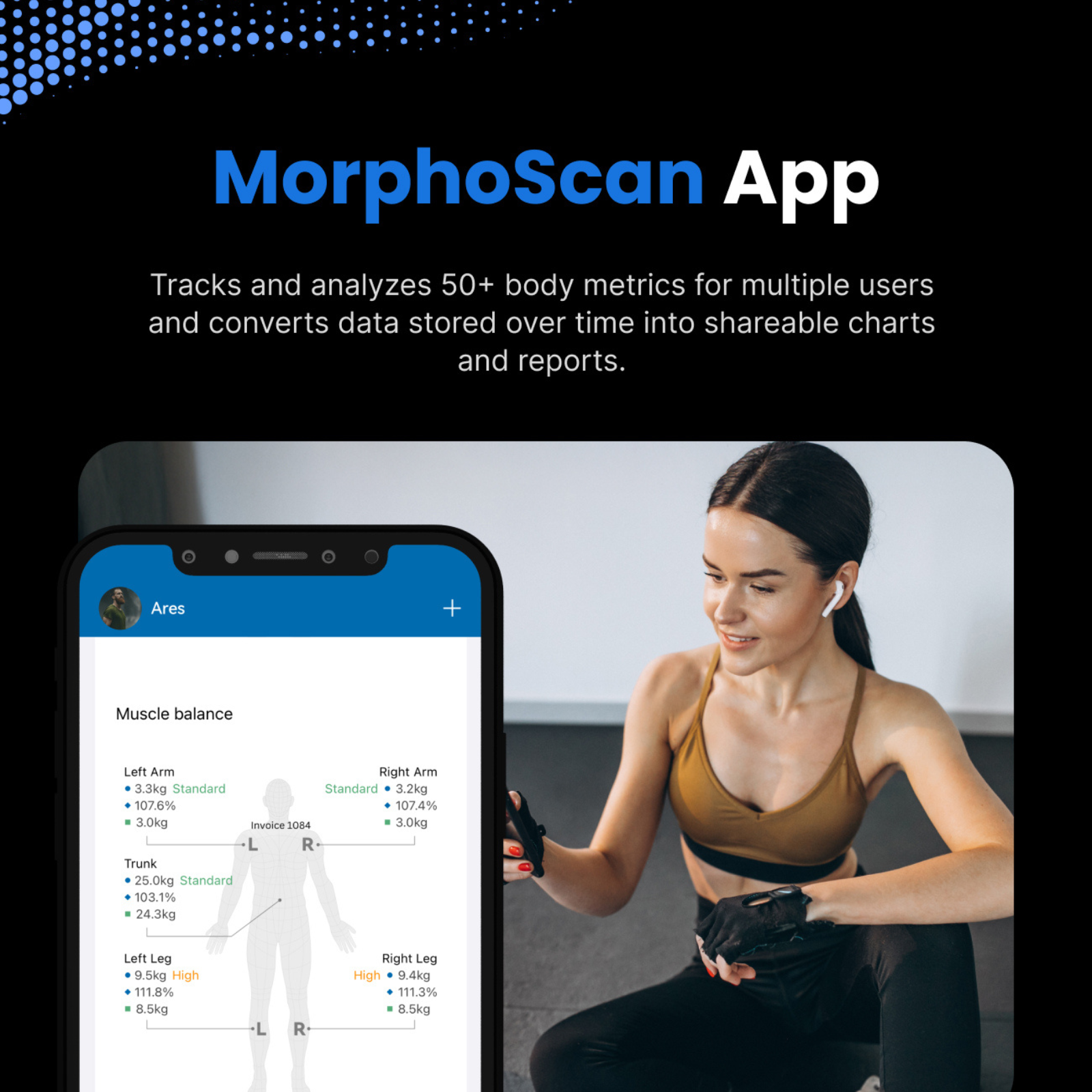 Frau mit App auf dem Telefon, die Muskelgleichgewichtsdaten anzeigt. App mit der Bezeichnung MorphoScan. Schwarzer Hintergrund mit blauen Punkten.
