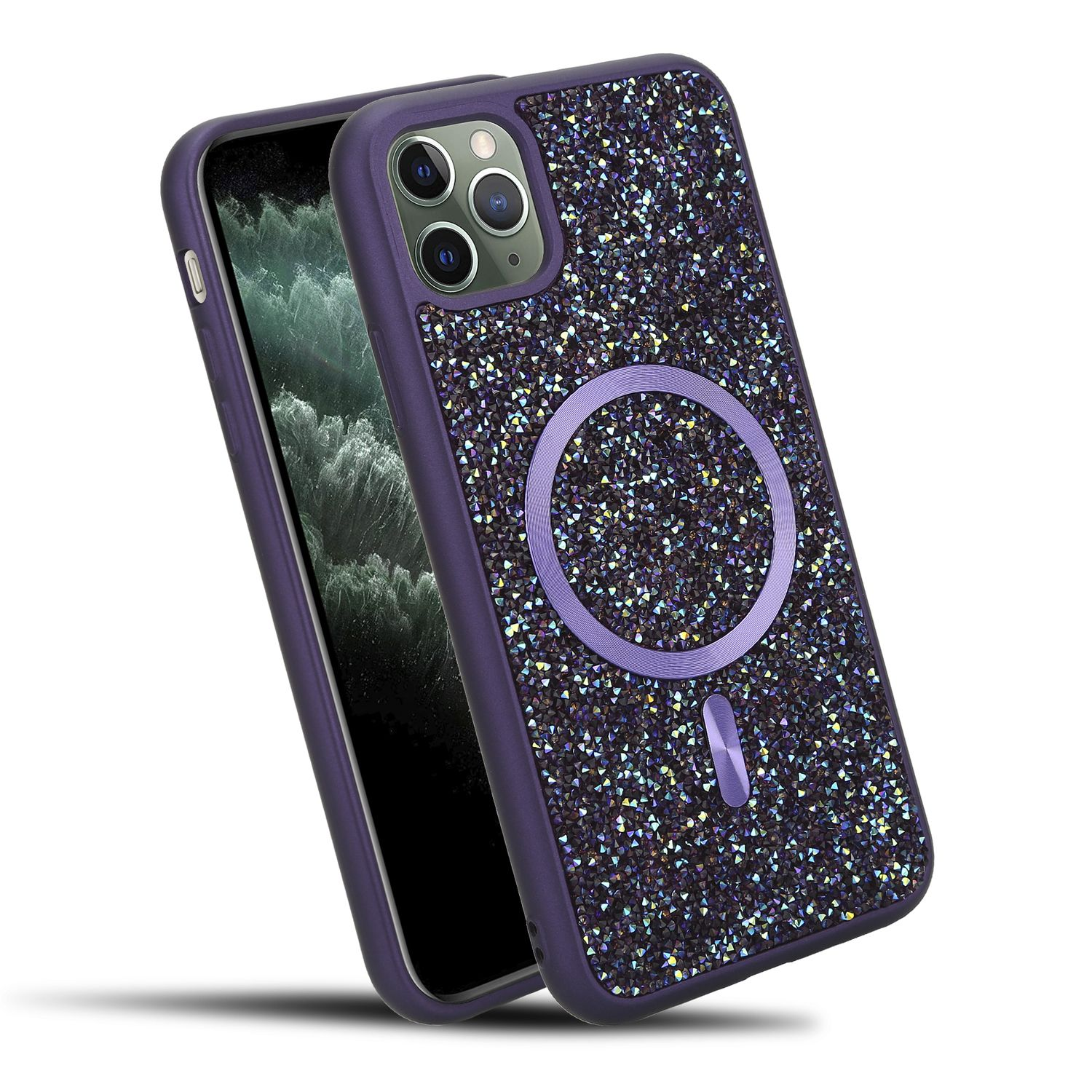 Eine lila Handyhülle mit funkelnden Kristallen. Die Hülle befindet sich auf einem Telefon, der Bildschirm ist sichtbar.