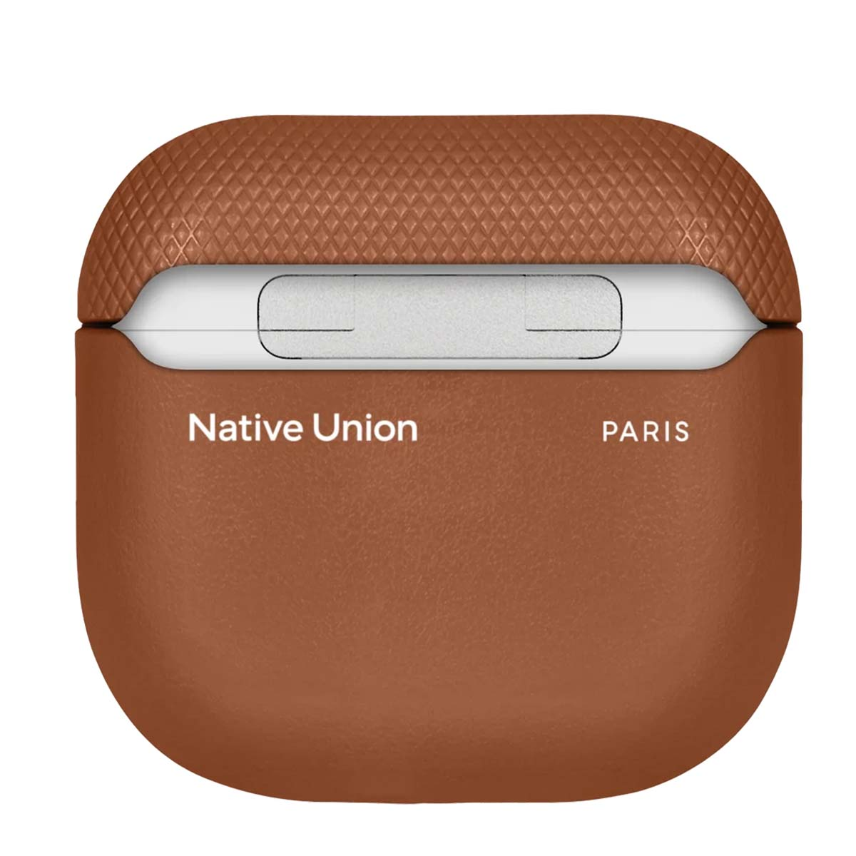 Funda marrón para AirPods con el texto "Native Union PARIS". La parte superior tiene un patrón texturizado, la inferior es lisa.