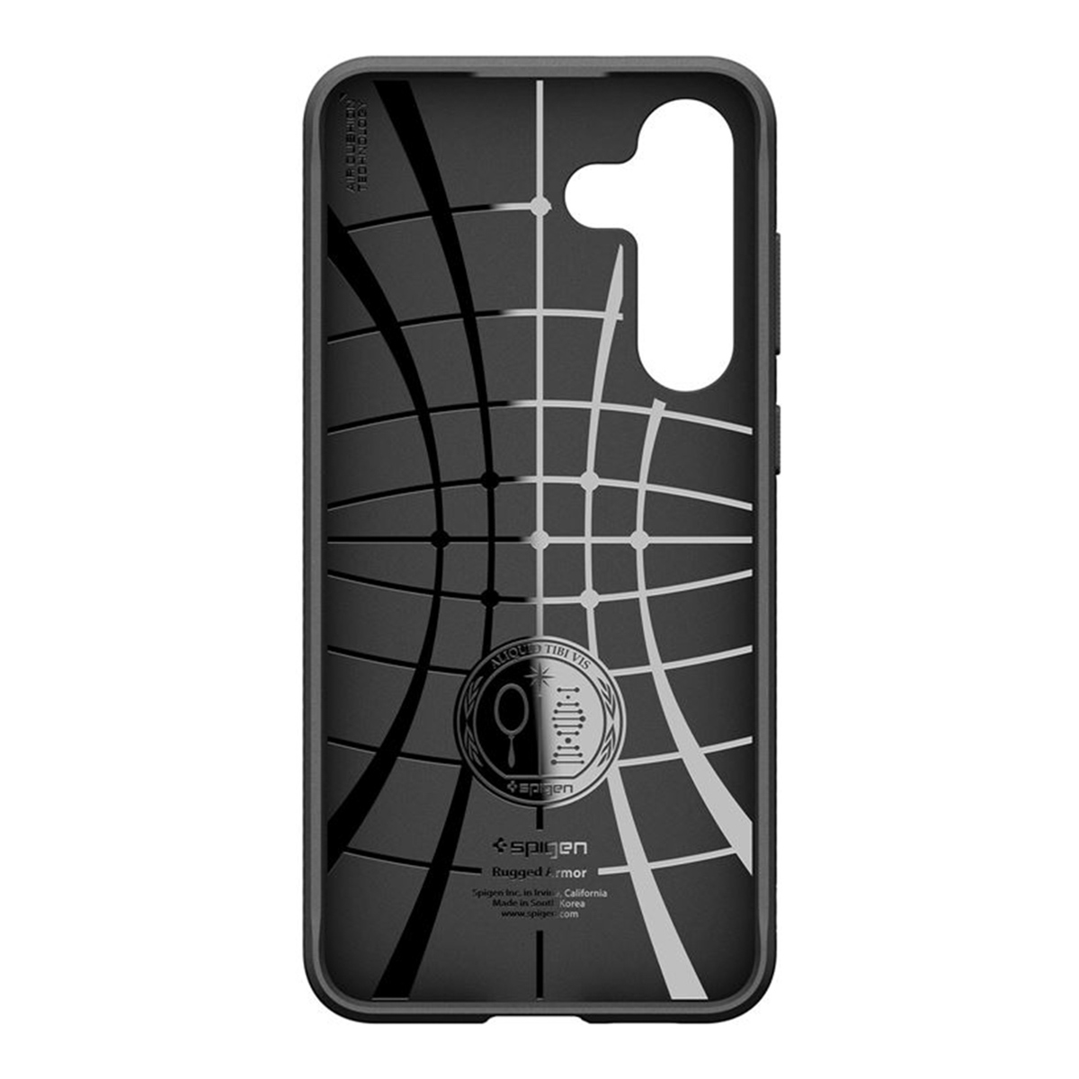 Een zwarte telefoonhoes met een geometrisch patroon, het Spigen-logo en de woorden Rugged Armor. Het heeft een uitsparing voor de camera.
