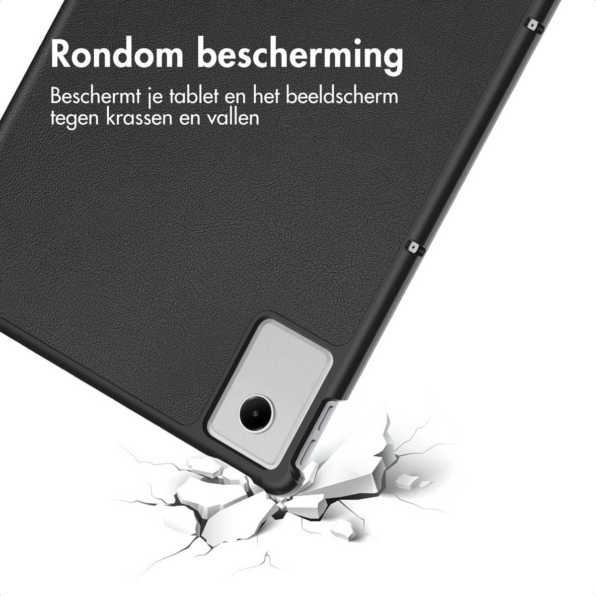 Zwarte tablethoes die beschermt tegen vallen. Er verschijnen scheuren eronder, wat de impactbestendigheid aantoont.