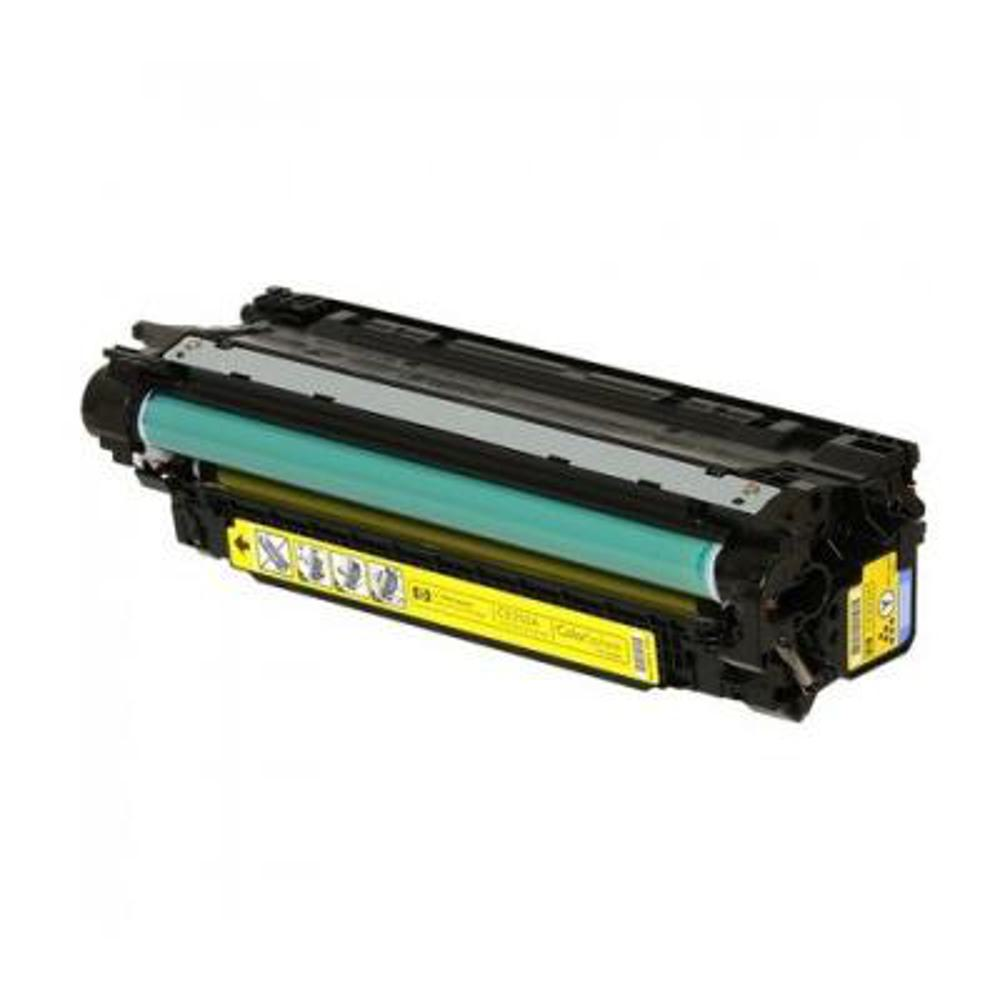 Una cartuccia toner gialla, nera e verde. La cartuccia ha un'etichetta gialla, un rullo verde e si trova su sfondo bianco.
