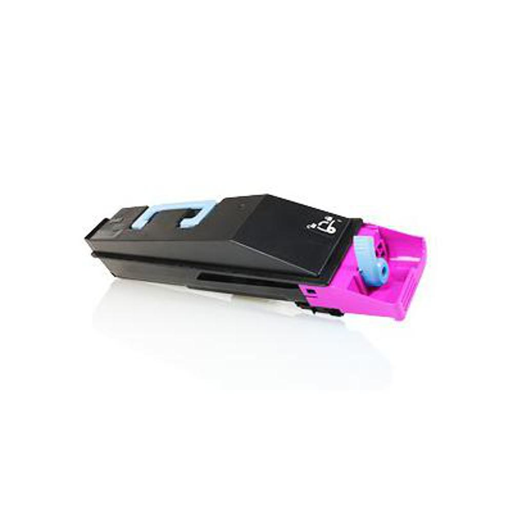 Una cartuccia toner per stampante. È nera con un vano rosa e una maniglia blu. Lo sfondo è bianco.
