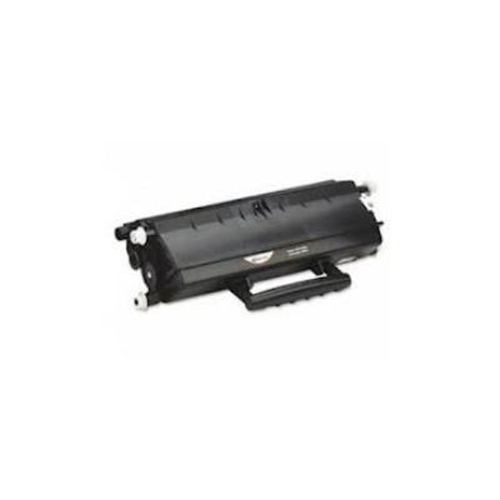 Una cartuccia di toner per stampante nera con maniglia su sfondo bianco. La cartuccia è leggermente angolata.