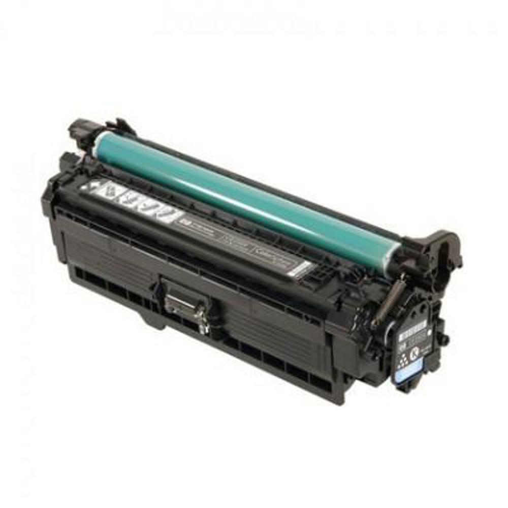 Una cartuccia di toner per stampante nera con un rullo verde sopra. La cartuccia è su sfondo bianco.