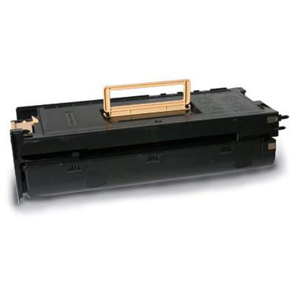 Una cartuccia toner nera con manico dorato sopra, su sfondo bianco.