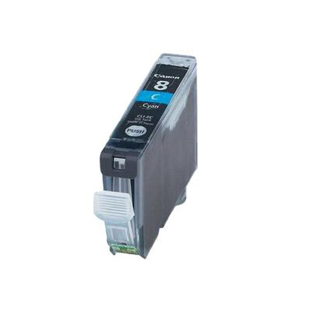 Una cartuccia d'inchiostro Canon 8 Cyan. È un contenitore rettangolare di plastica nera e trasparente con etichetta ciano. Lo sfondo è bianco.