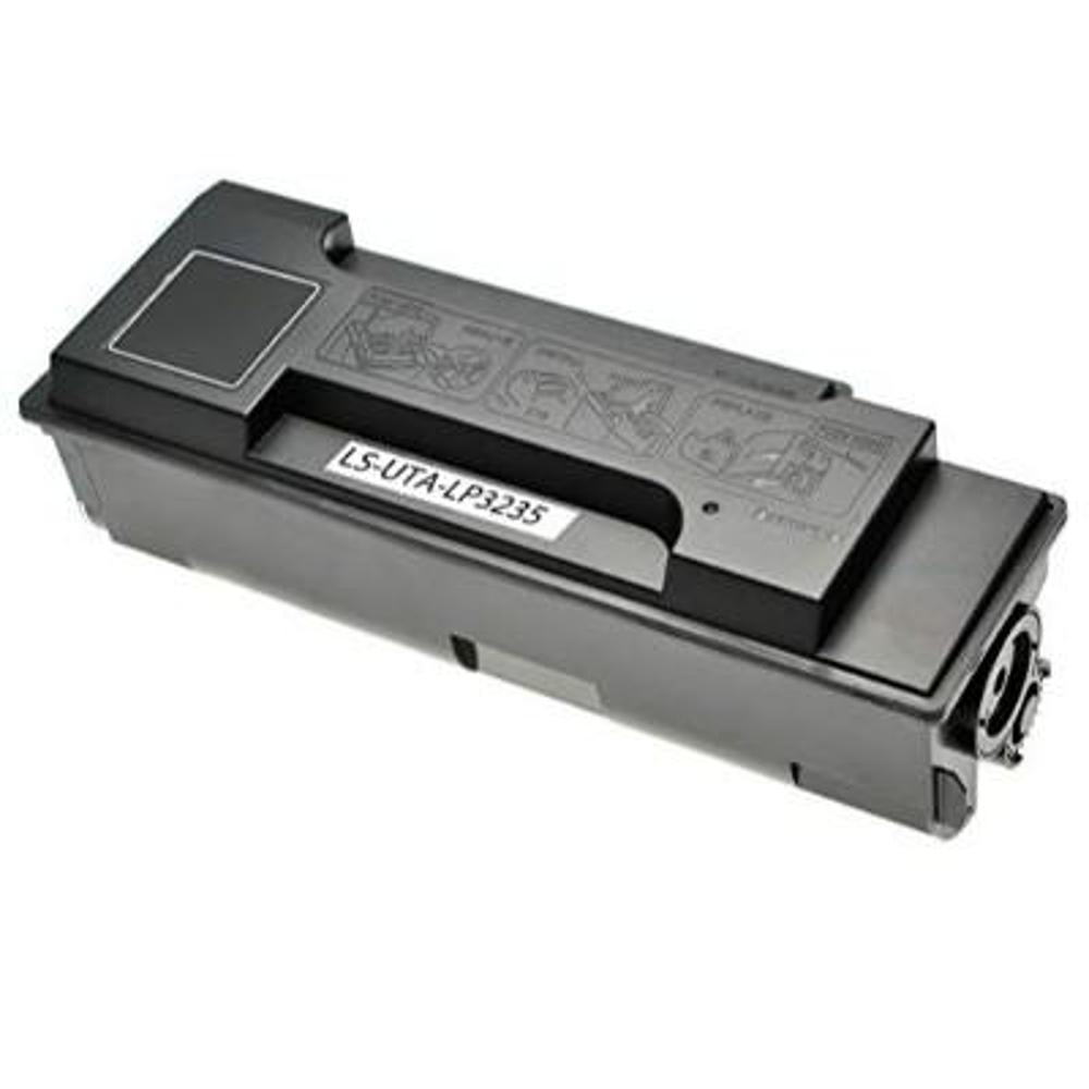 Una cartuccia toner nera con etichetta LS-UTA-LP3235. Ha una forma rettangolare con un quadrato in alto a sinistra.