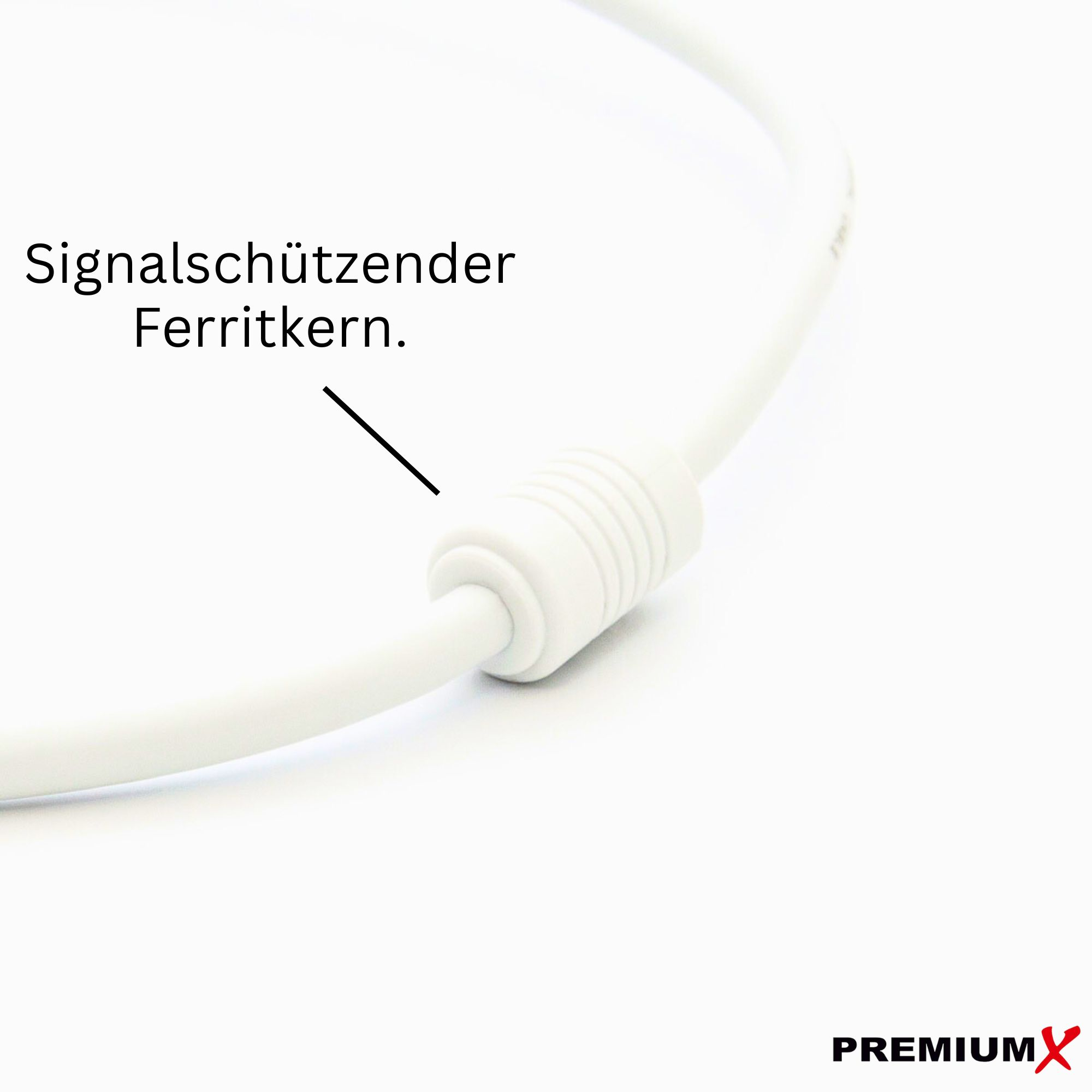 Ein weißes Kabel mit einem signalabschirmenden Ferritkern. Text auf Deutsch weist auf die Funktion des Kerns hin. Der Hintergrund ist weiß.