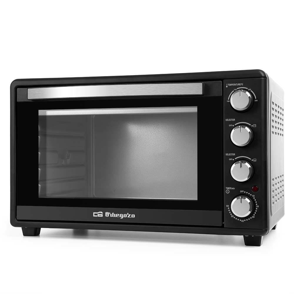 Un horno Ortgego negro con puerta de cristal. Tiene diales para la temperatura, selectores y un temporizador. El fondo es blanco.
