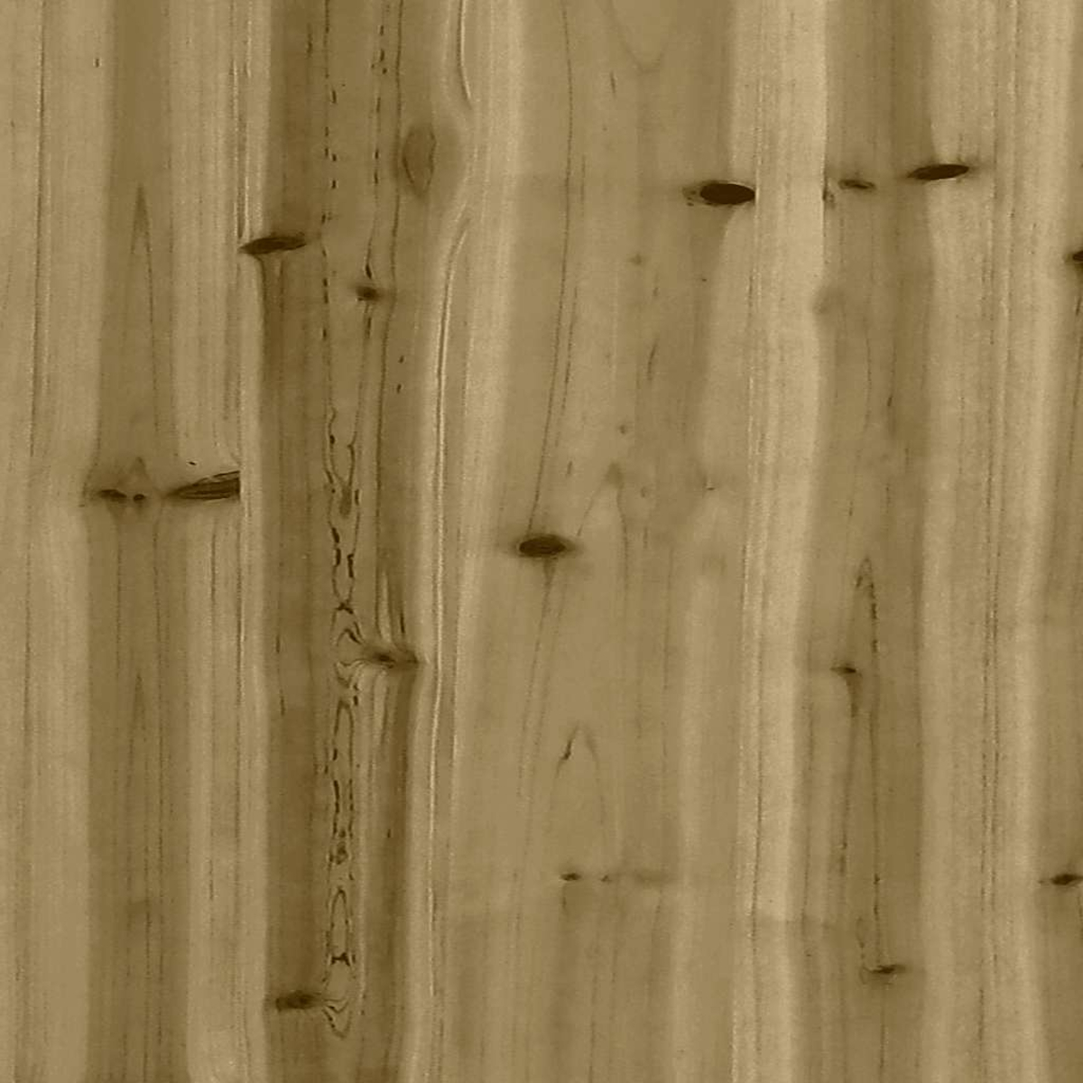 Vertikale Holzbretter mit sichtbarer Maserung und Knoten. Das Holz hat eine hellbraune Farbe.