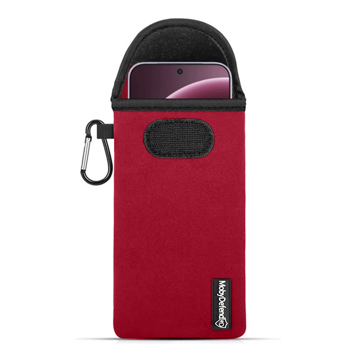 Een rode telefoonhoes met een zwarte bovenkant en een telefoon erin. Het heeft een karabijnhaak. MobyDefend-logo staat onderaan.
