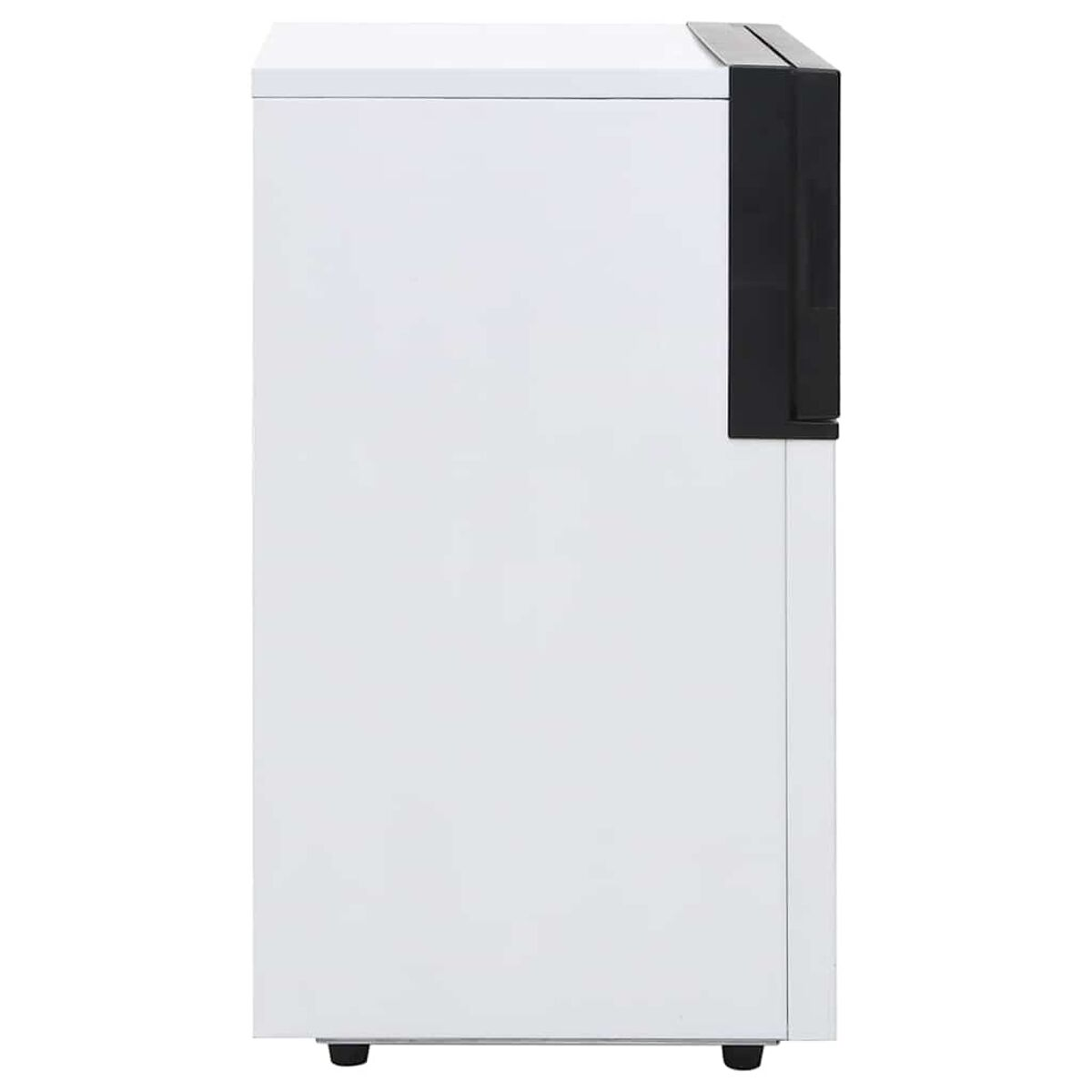 Un mobile bianco con un pannello laterale e superiore neri. Ha piccoli piedini neri. Il mobile è rettangolare e di design moderno.