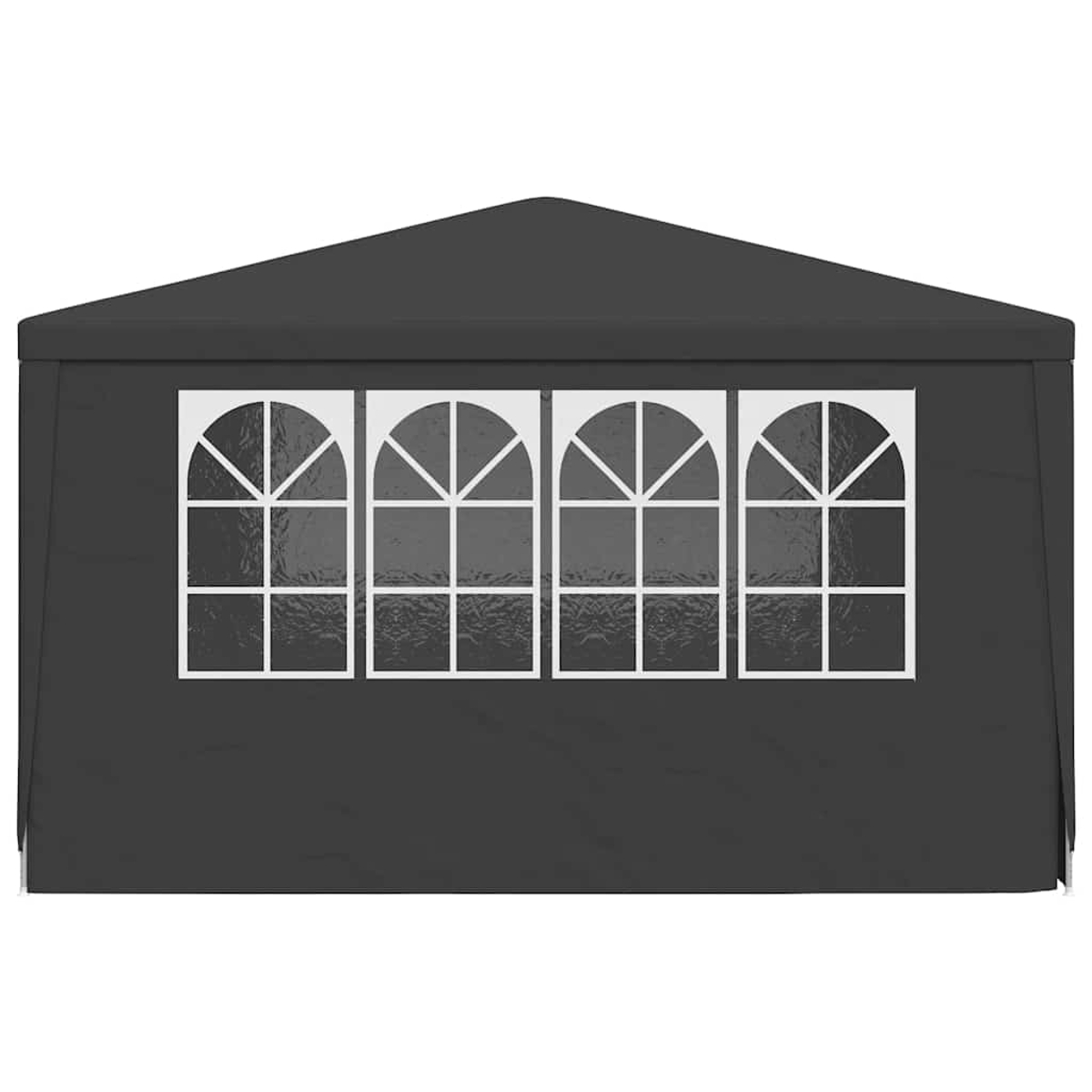 Una tenda grigio scuro con quattro finestre ad arco con cornici bianche. Il tetto è triangolare.
