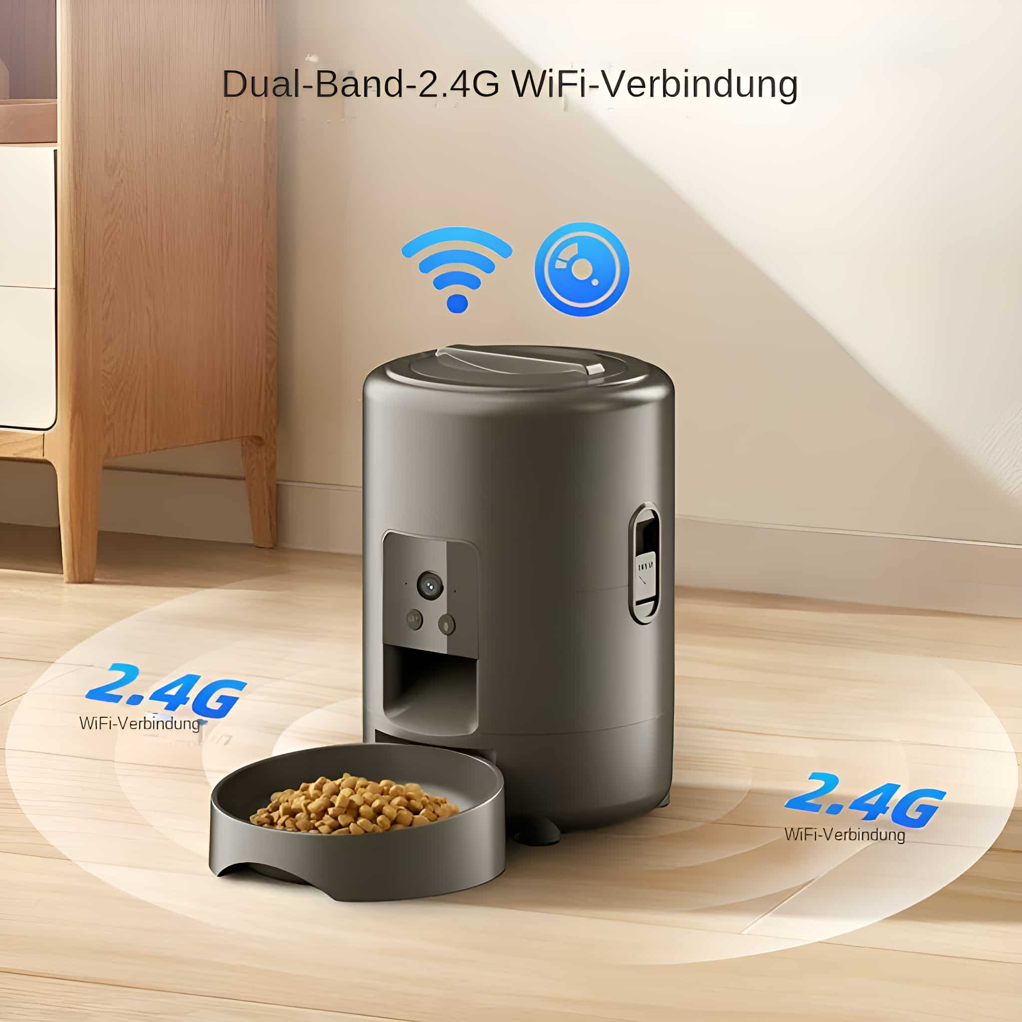 Ein grauer Haustierfutterautomat mit Futter in einer Schüssel. Es hat eine Kamera und WLAN-Verbindungssymbole. Text: 2.4G WiFi.