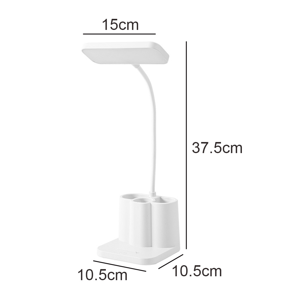 Eine weiße Schreibtischlampe mit rechteckigem Leuchtkopf, flexiblem Hals und Basis mit Stifthaltern. Abmessungen sind angegeben.