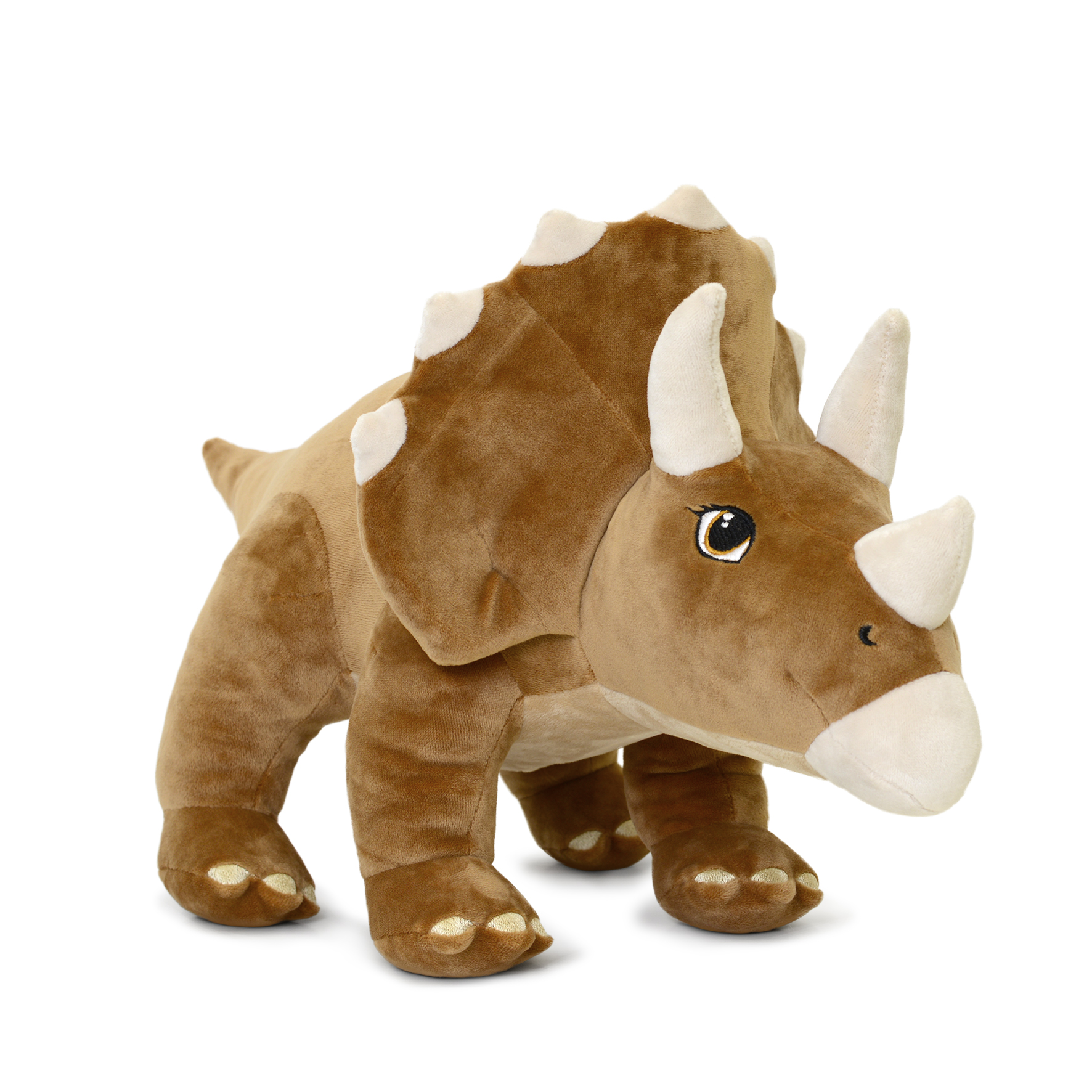 Ein braunes Plüsch-Triceratops-Spielzeug mit weißen Hörnern und Stacheln, das auf einer weißen Oberfläche steht.