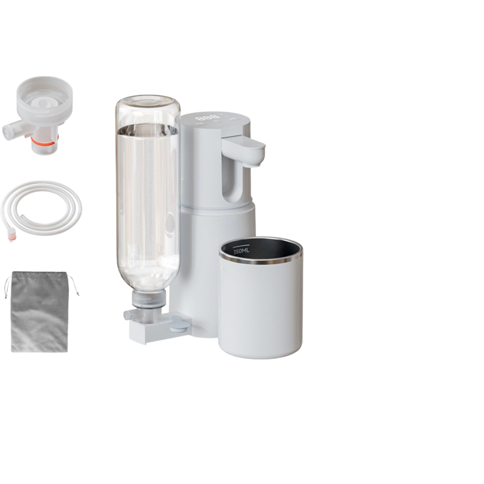 Ein weißer Wasserspender für Haustiere mit einer transparenten Wasserflasche, einem Becher und Zubehör auf weißem Hintergrund.