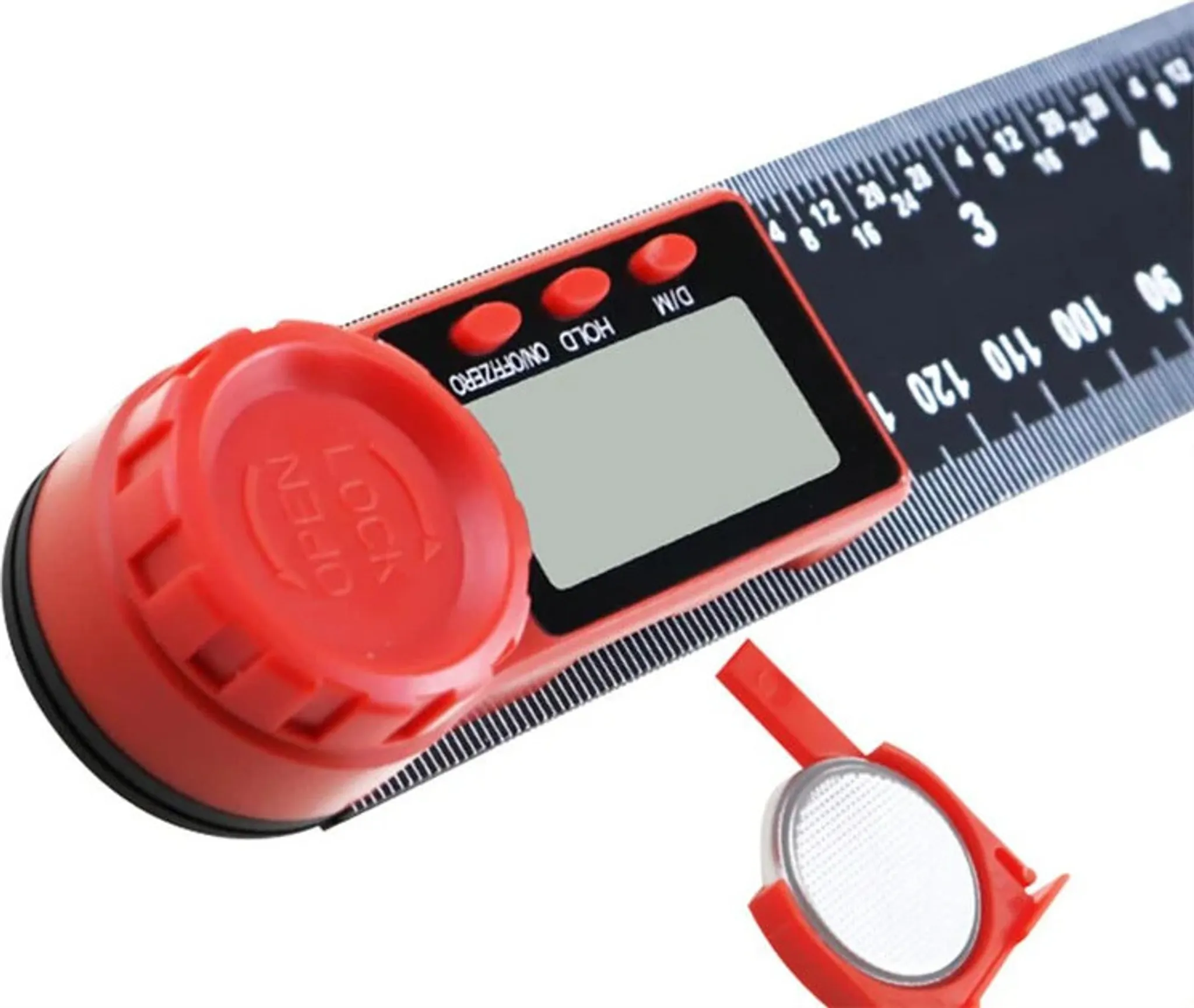 Ein roter digitaler Winkelmesser mit Display und Lineal. Ein Batteriefach ist sichtbar.