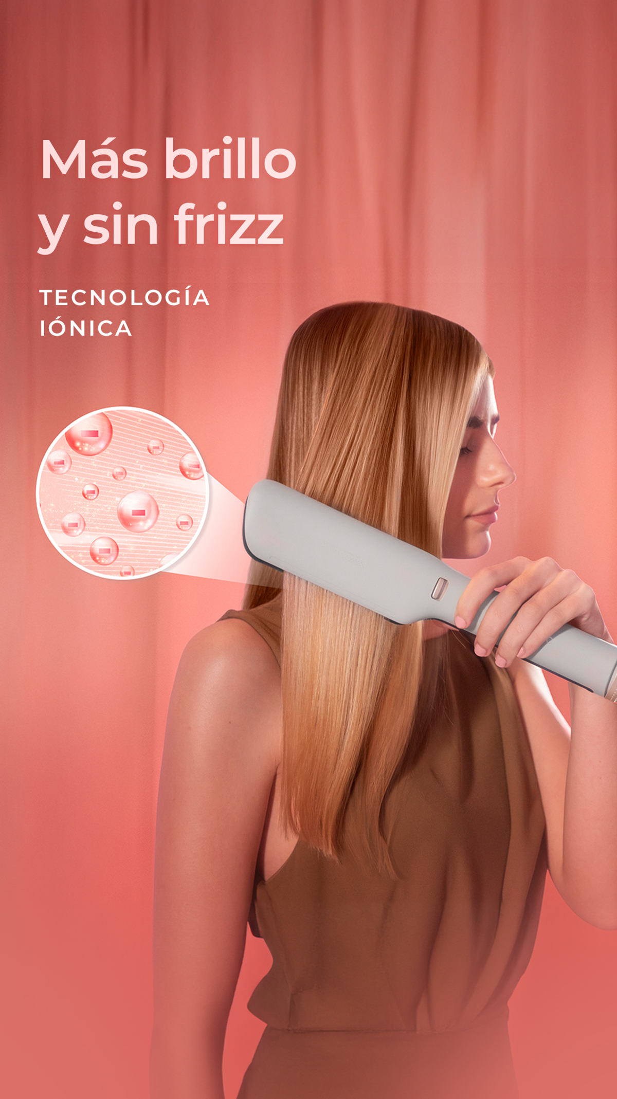 Una mujer usa una plancha de pelo. El fondo es rosa, con texto en español. Primer plano muestra gotas de agua con línea roja.