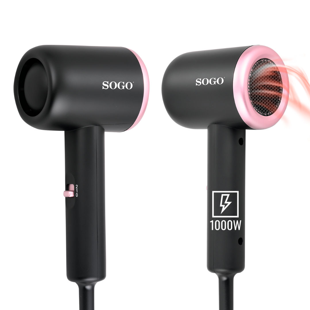Dos secadores de pelo SOGO negros y rosas. Uno muestra ajustes, el otro tiene un símbolo de 1000W y aire soplando.