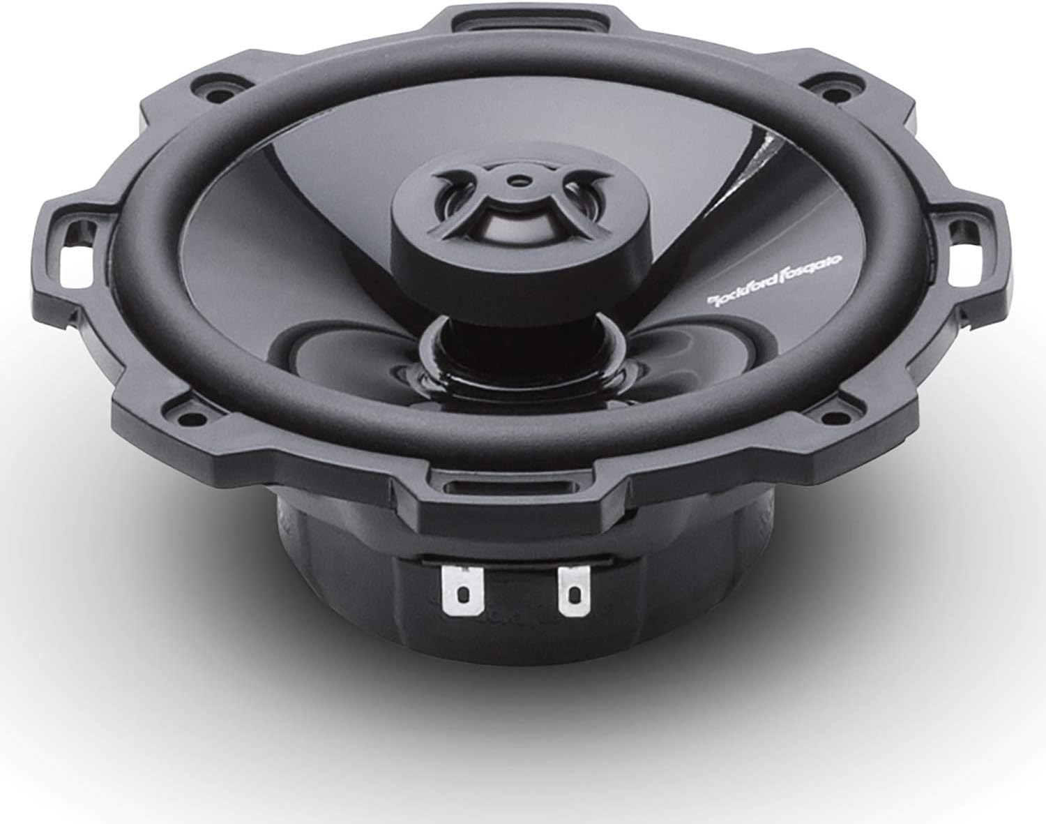Ein schwarzer Rockford Fosgate-Lautsprecher. Er hat einen zentralen Konus, einen schwarzen Ring und einen schwarzen Außenrahmen mit Befestigungslöchern.