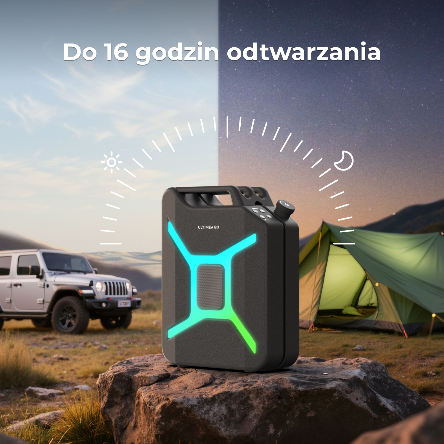 Czarny głośnik z niebieskimi i zielonymi światłami stoi na skale. W tle jeep i namiot. Niebo jest podzielone na dzień i noc.