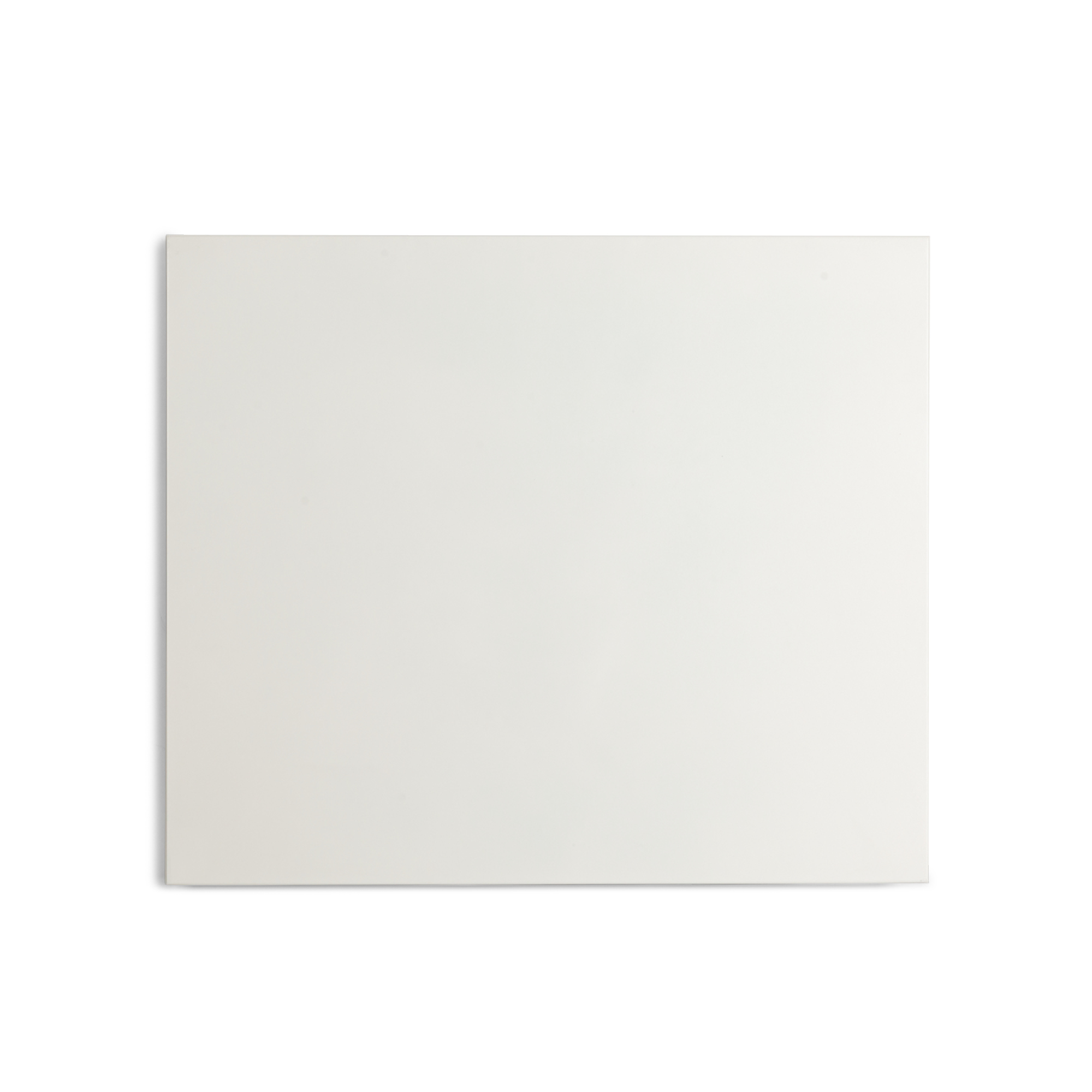 Ein quadratisches, weißes Objekt auf weißem Hintergrund. Es scheint eine leere Leinwand oder ein Stück Papier zu sein.
