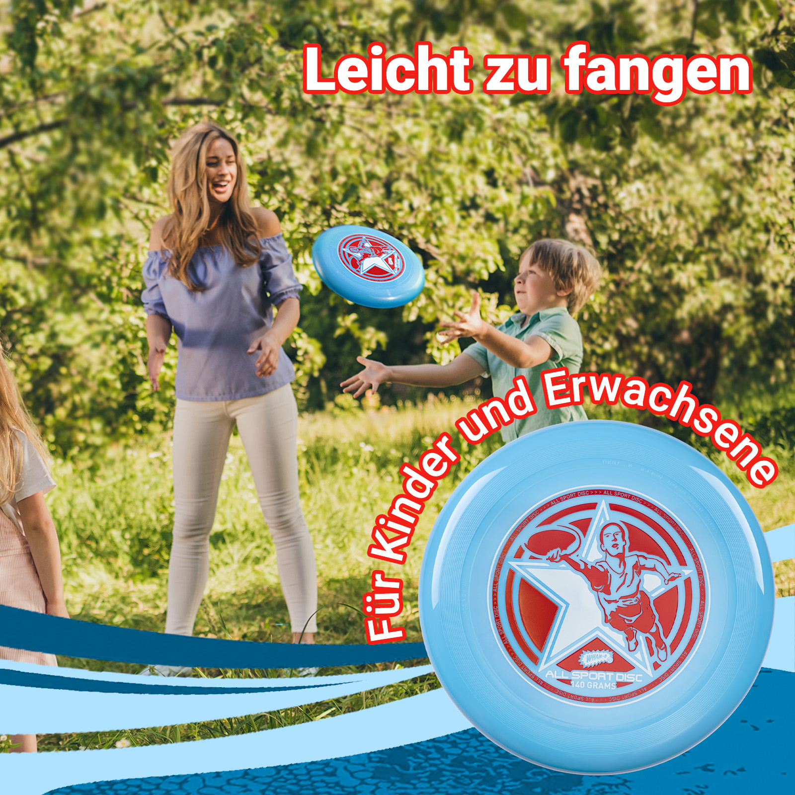 Eine Frau und ein Junge spielen Frisbee. Eine blaue Frisbeescheibe ist in der Luft. Text: Für Kinder und Erwachsene.
