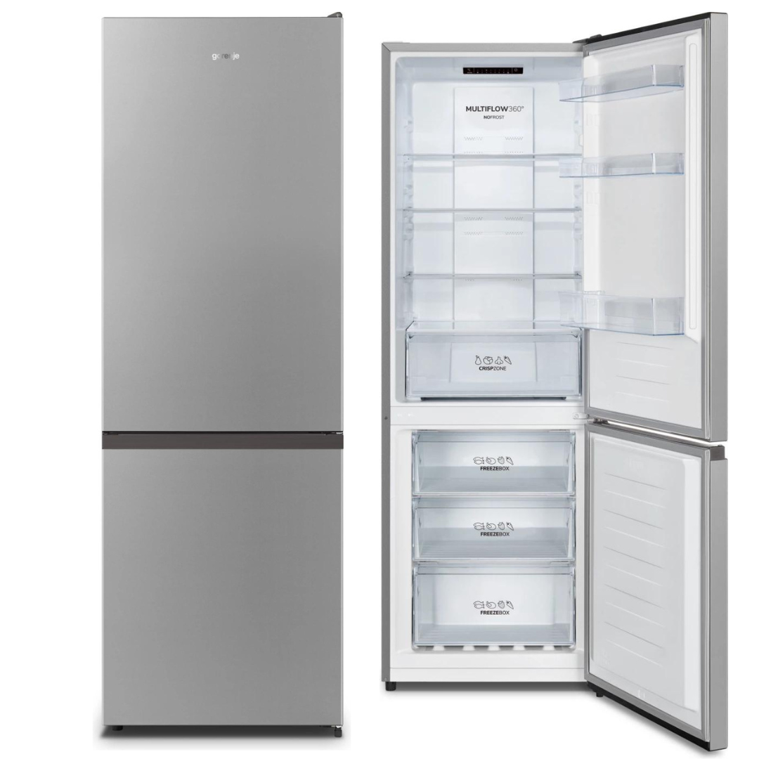 Srebrna lodówka, jedne drzwi zamknięte, drugie otwarte pokazujące półki i szuflady. Otwarte drzwi odsłaniają elementy wewnętrzne.