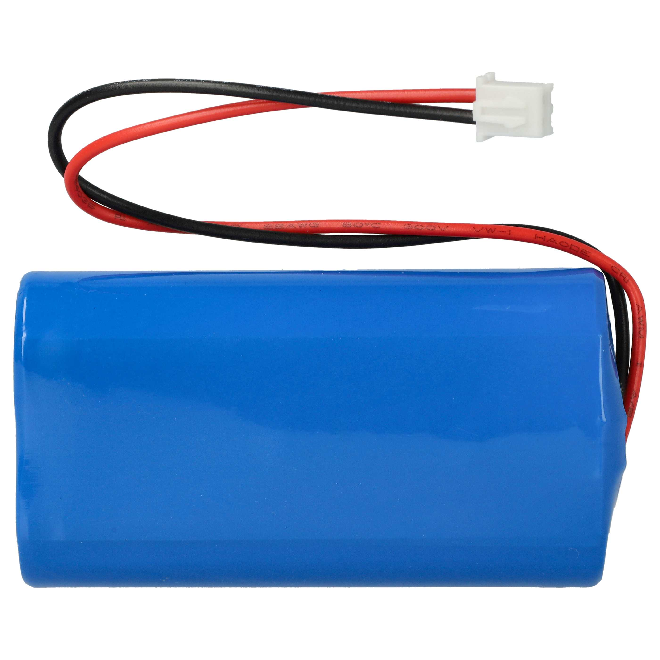Ein blauer rechteckiger Akku mit roten und schwarzen Drähten, die an einem weißen Stecker befestigt sind.