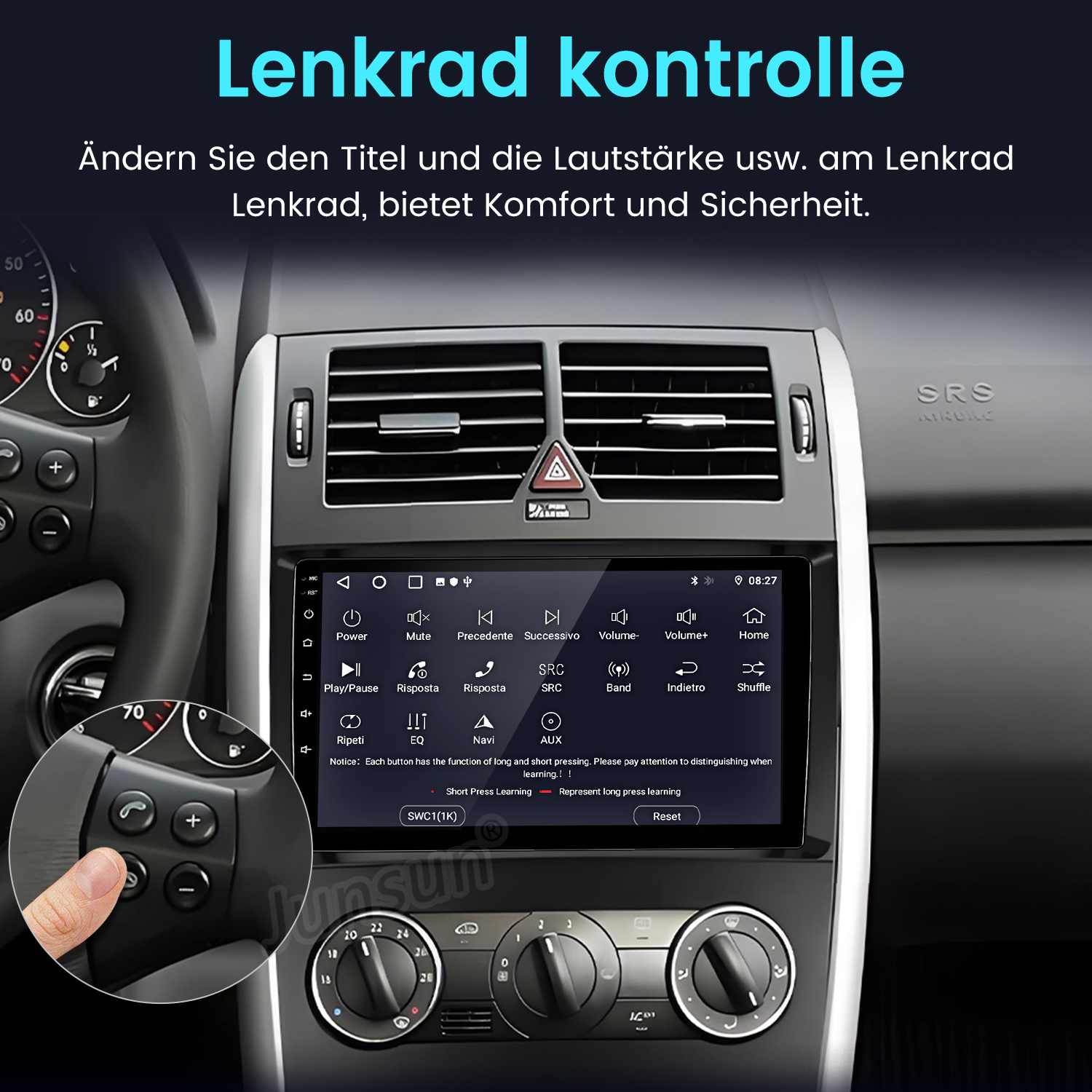 Autoinnenraum mit Lenkradbedienelementen, einem zentralen Display und Klimareglern. Eine Hand drückt eine Taste.