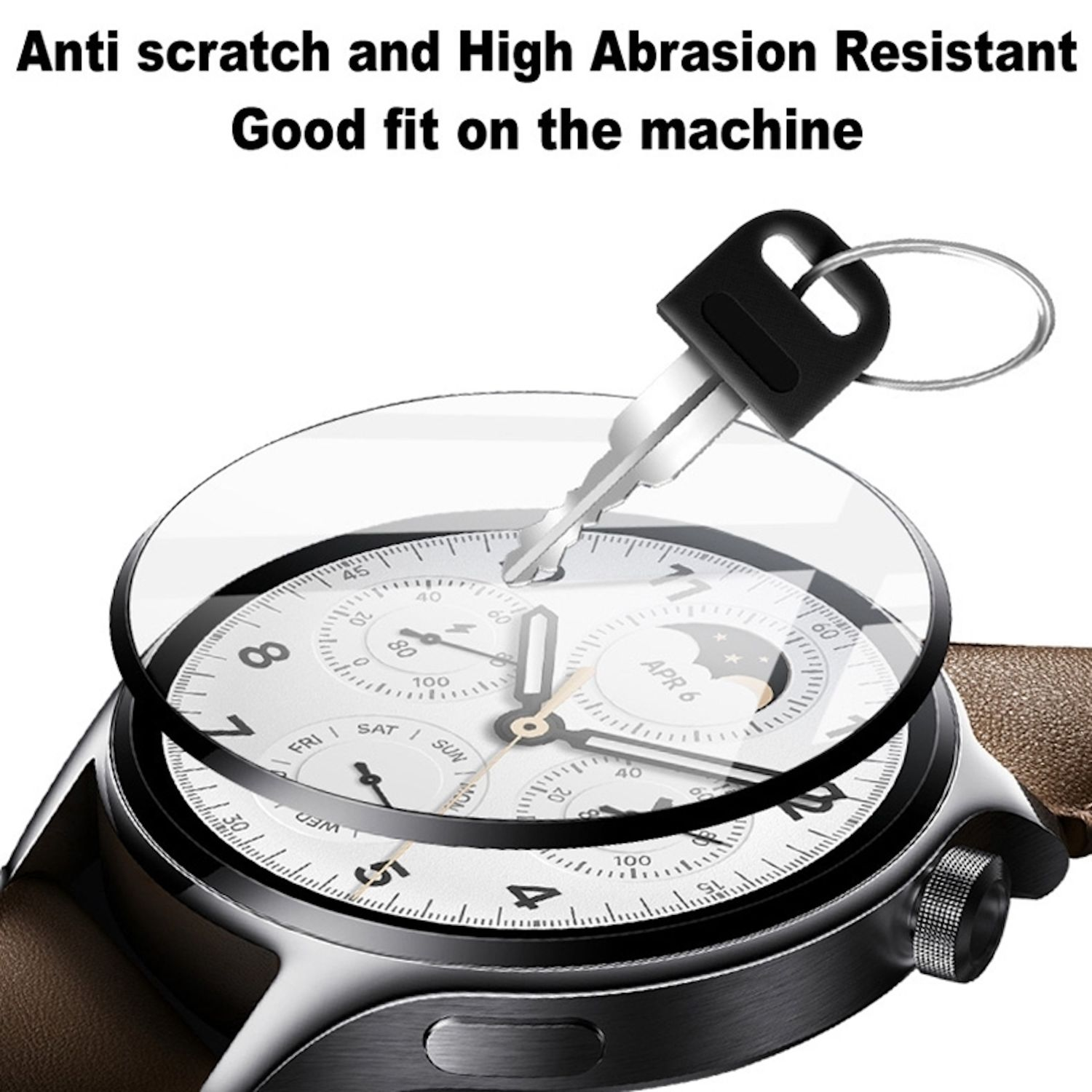 Uno smartwatch con protezione schermo testato con una chiave. Il testo sopra dice 'Antigraffio e alta resistenza all'abrasione'.