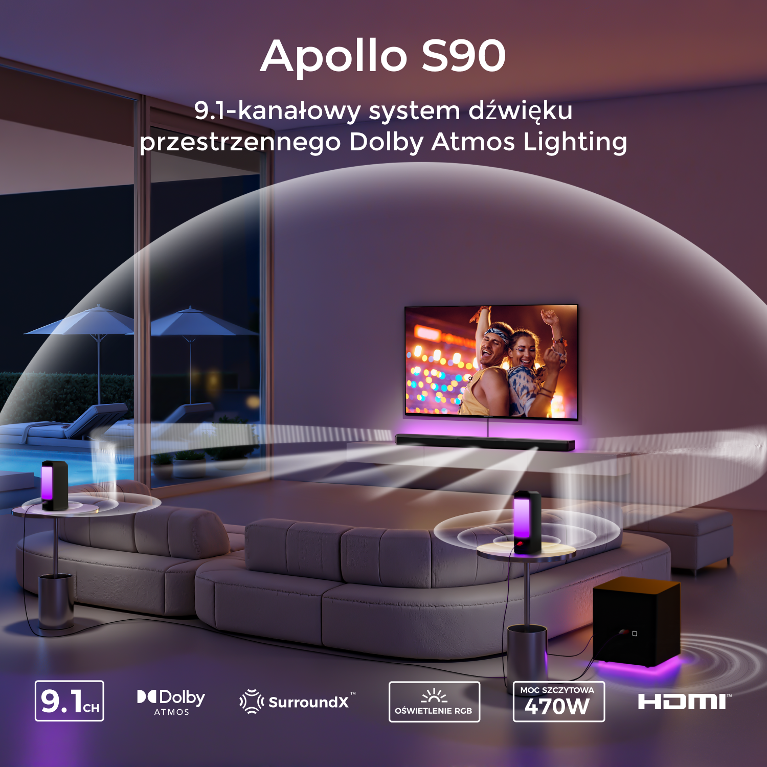 Salon z telewizorem, soundbarem i subwooferem. Sofa, stoliki boczne z lampami i basen na zewnątrz. Tekst: Apollo S90.