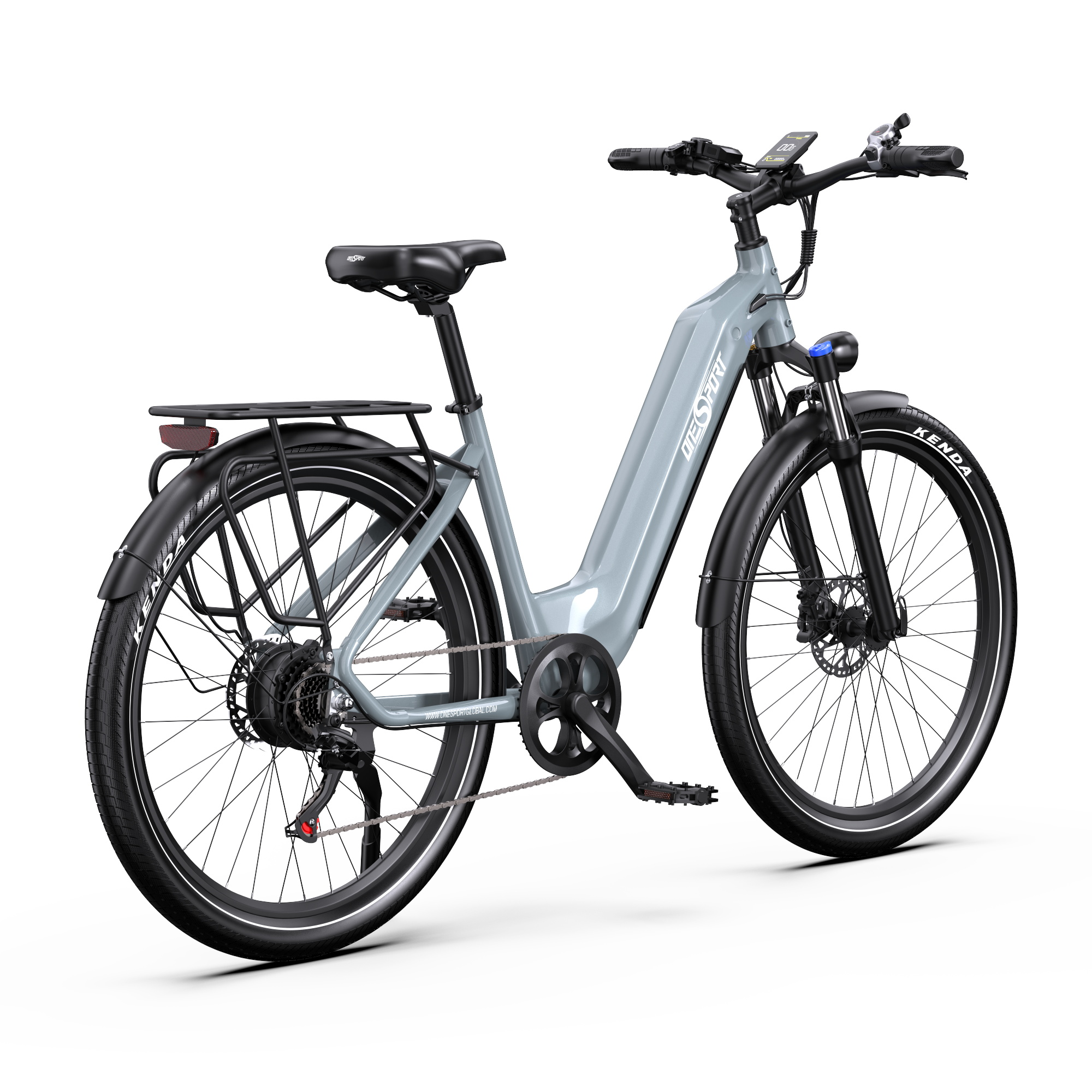 Una bicicletta elettrica azzurra su sfondo bianco. Presenta pneumatici, sella e manubrio neri. Ha un portapacchi e un faro.