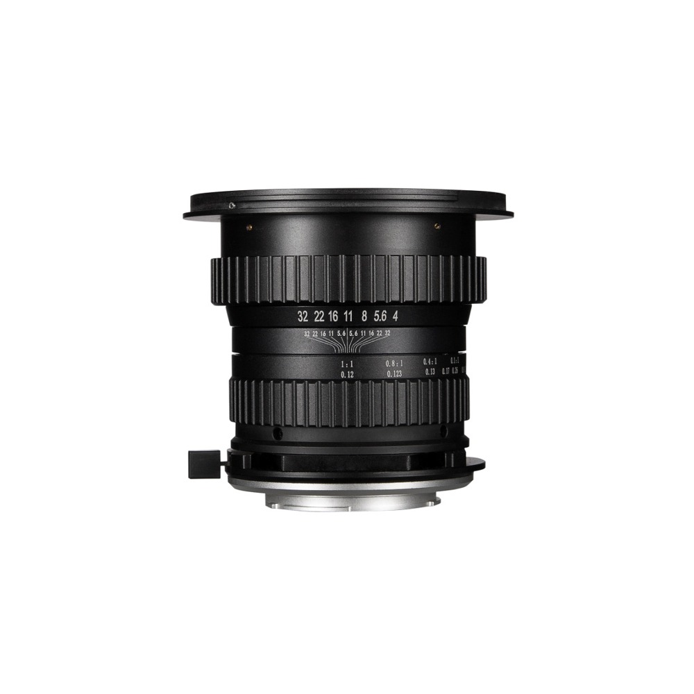 Czarny obiektyw aparatu z oznaczeniami ostrości i przysłony. Obiektyw jest na białym tle.