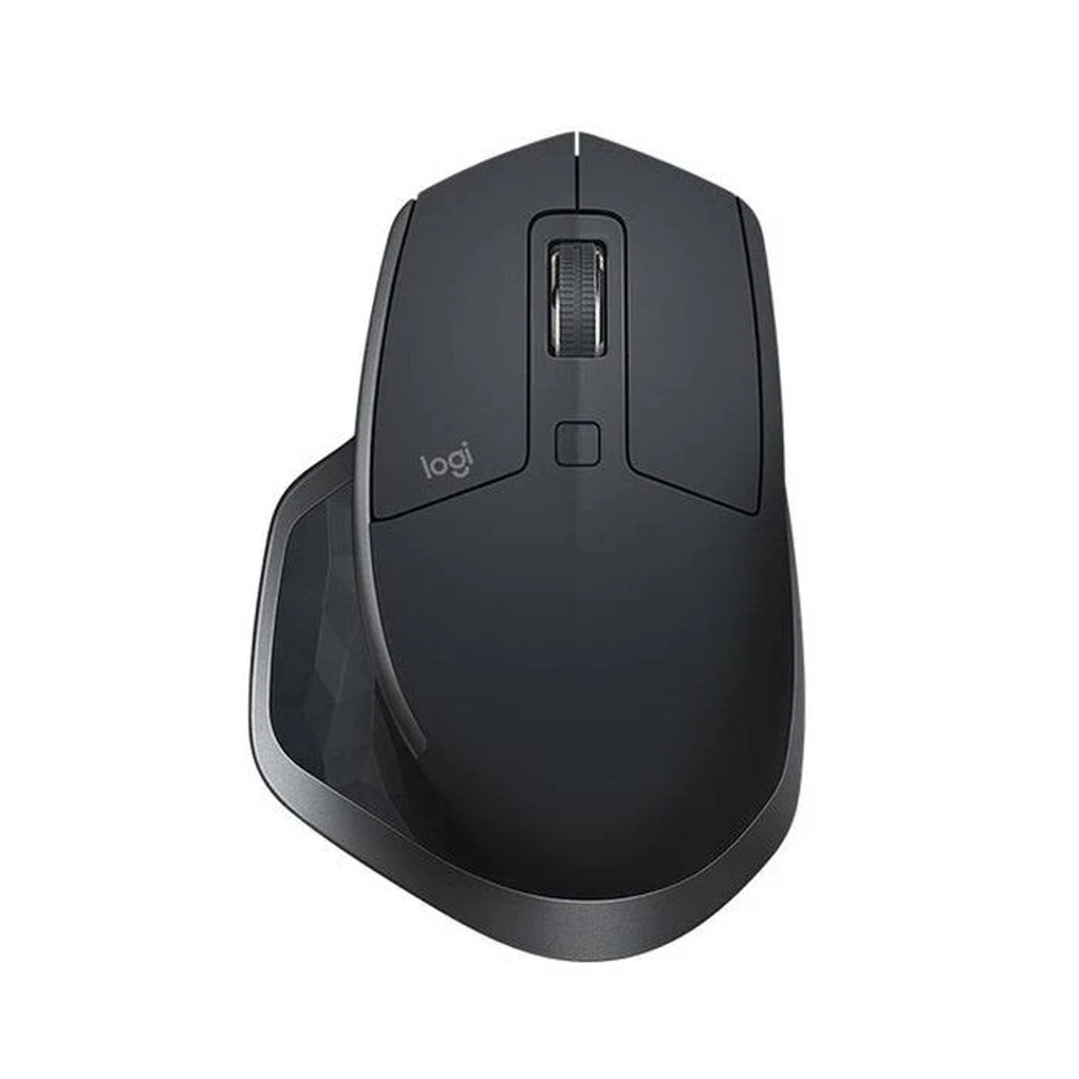 Un ratón Logitech gris oscuro. Tiene una rueda de desplazamiento, botones y un diseño contorneado para uso ergonómico. El logotipo de Logitech es visible.