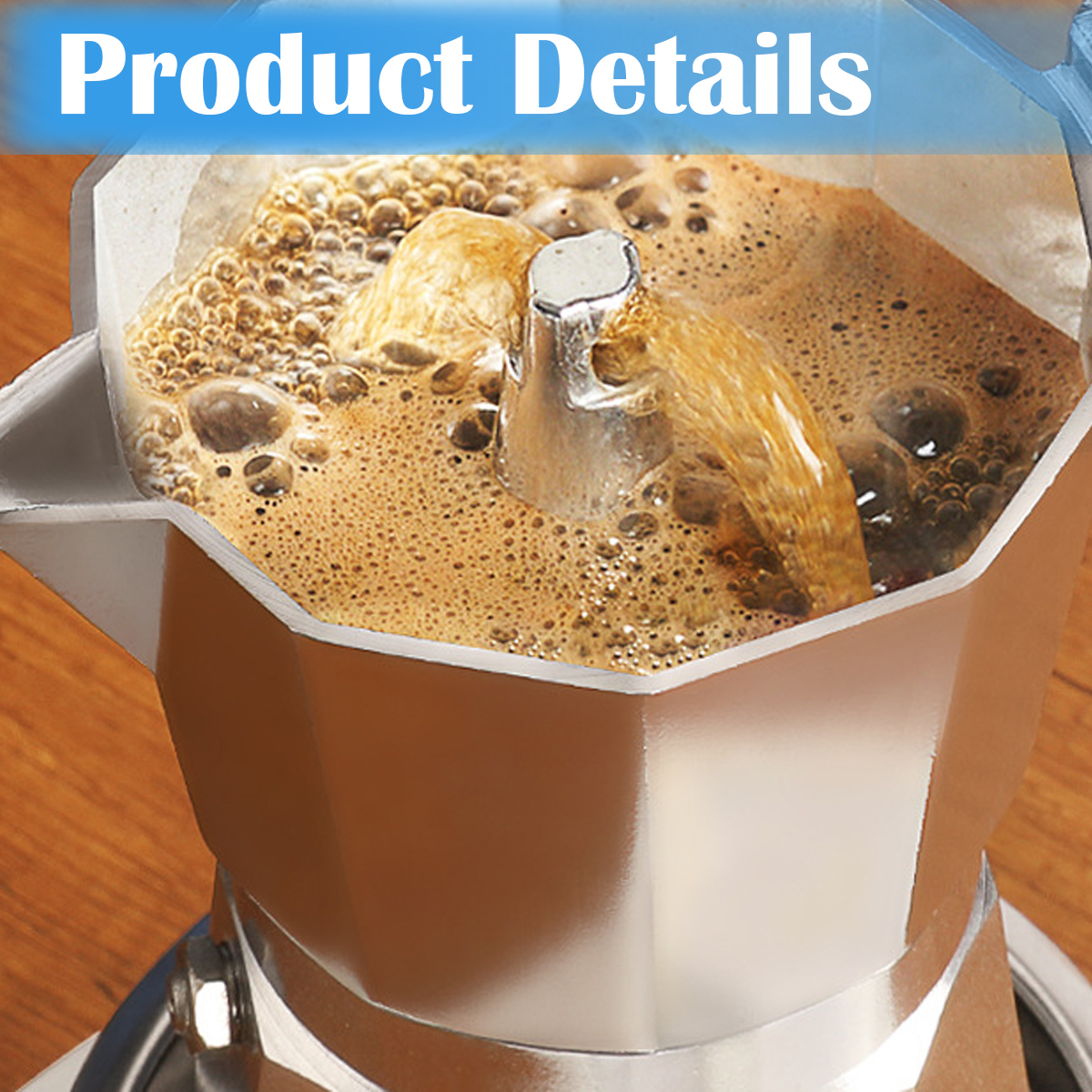 Nahaufnahme einer Kaffeemaschine beim Brühen. Der Kaffee fließt in die Oberseite. Das Bild hat ein Produktdetail-Label.