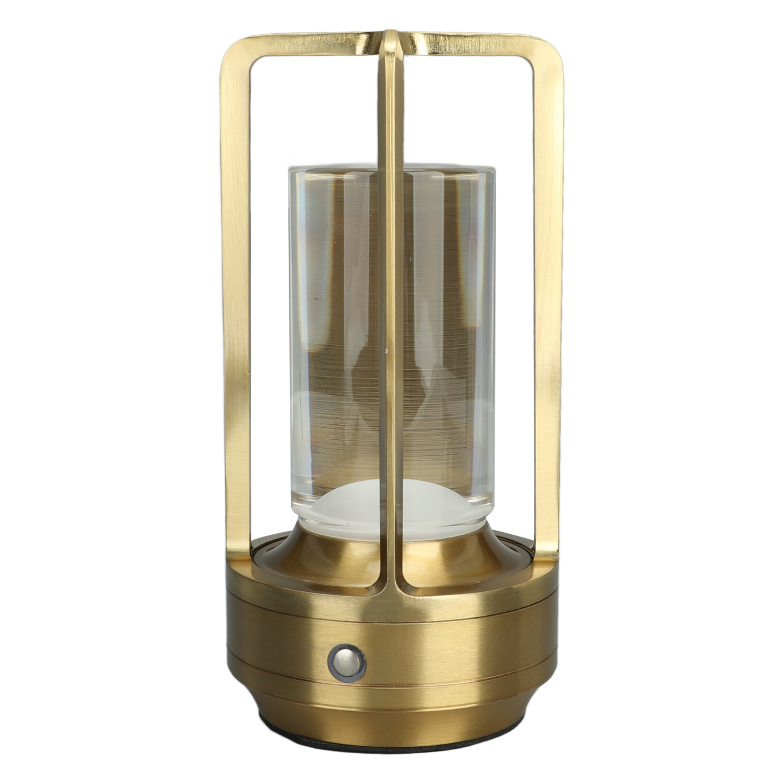 Eine goldfarbene Laterne mit einem Glaszylinder im Inneren. Sie hat einen runden Sockel und einen oberen Rahmen.