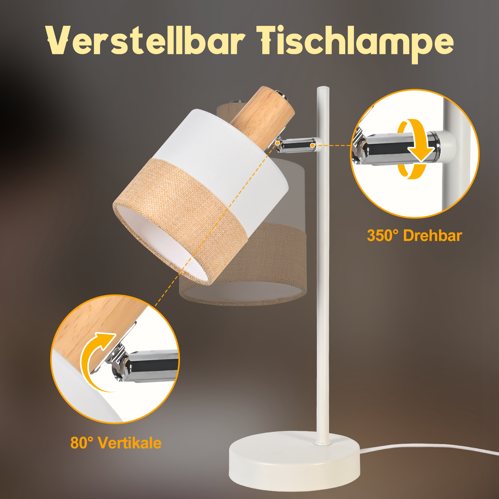 Una lampada da scrivania bianca regolabile con paralume beige. Può ruotare di 350 gradi e di 80 gradi verticalmente.