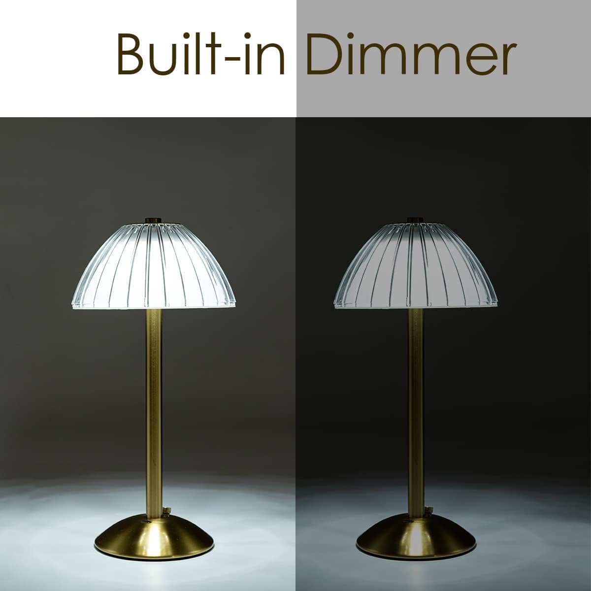 Zwei Lampen mit eingebautem Dimmer. Jede Lampe hat einen weißen, gerippten Schirm, einen Messingstiel und einen Sockel.