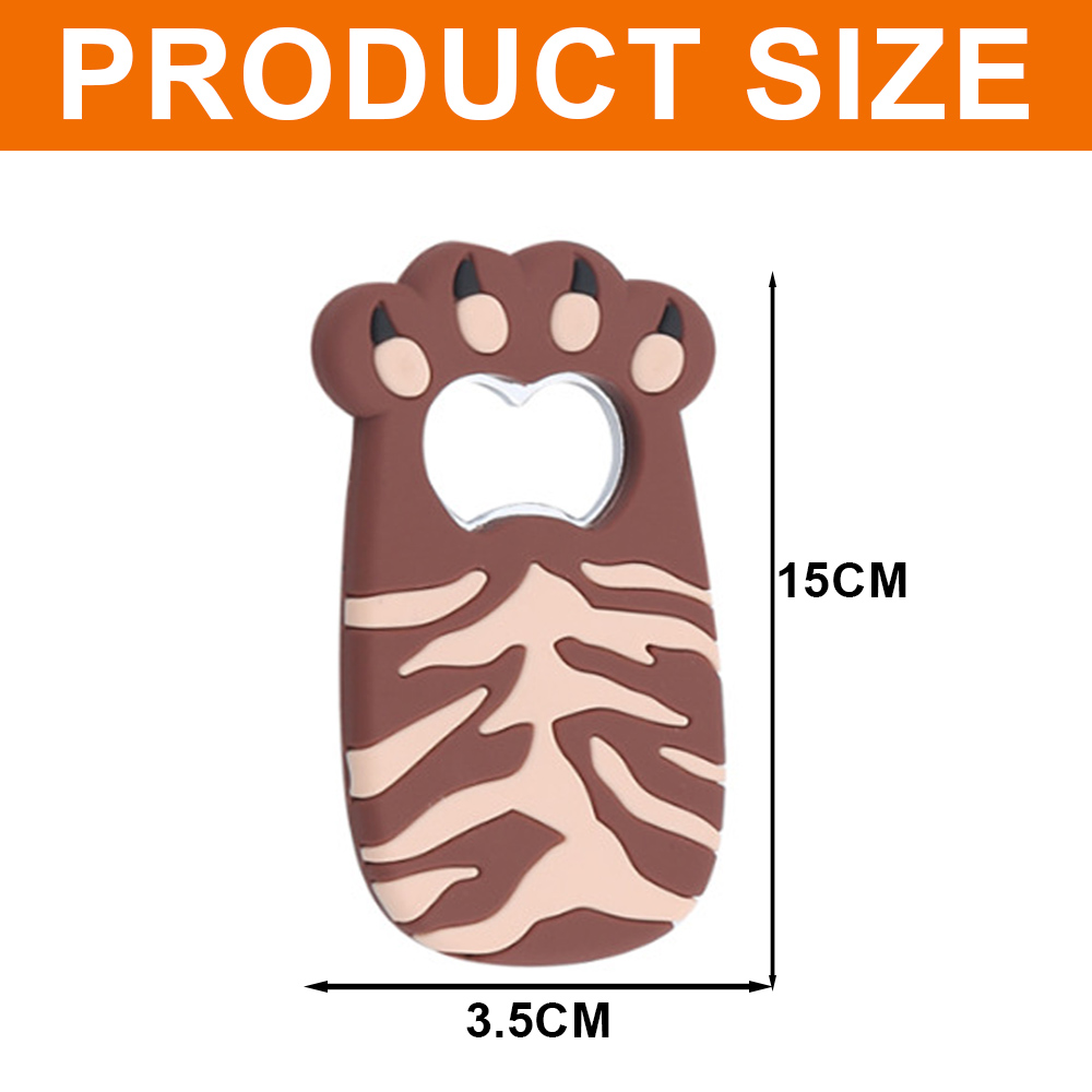 Ein brauner Flaschenöffner in Pfotenform mit Tigerstreifenmuster, die Abmessungen betragen 15 cm x 3,5 cm, mit den Worten PRODUKTGRÖSSE.
