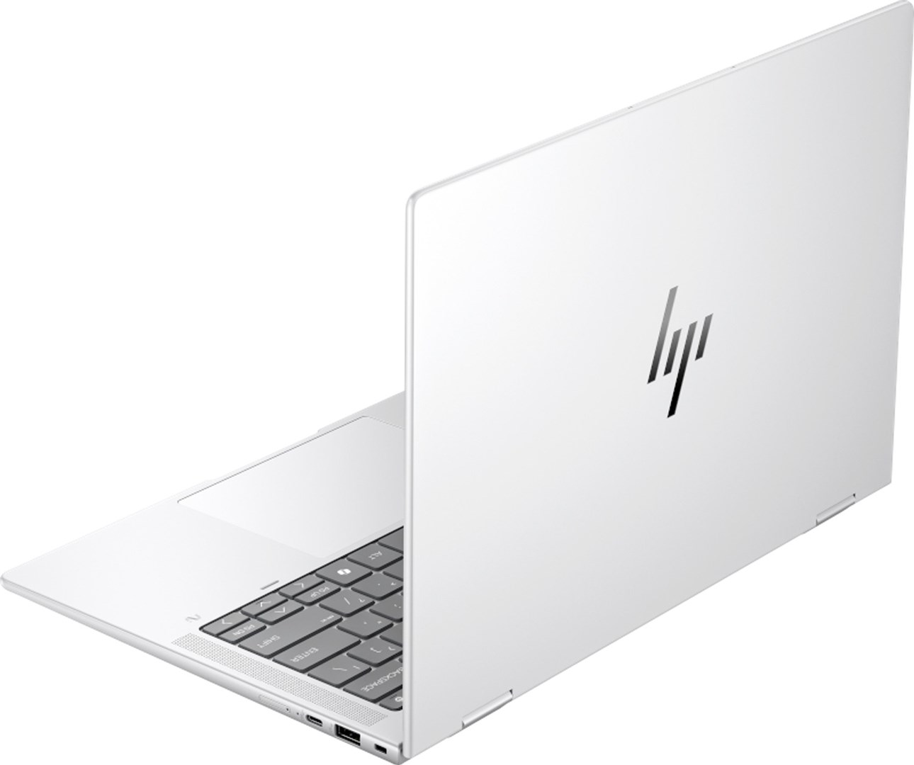 Una laptop HP blanca está ligeramente abierta. El teclado es visible y el logotipo de HP está en la tapa. El fondo es blanco.