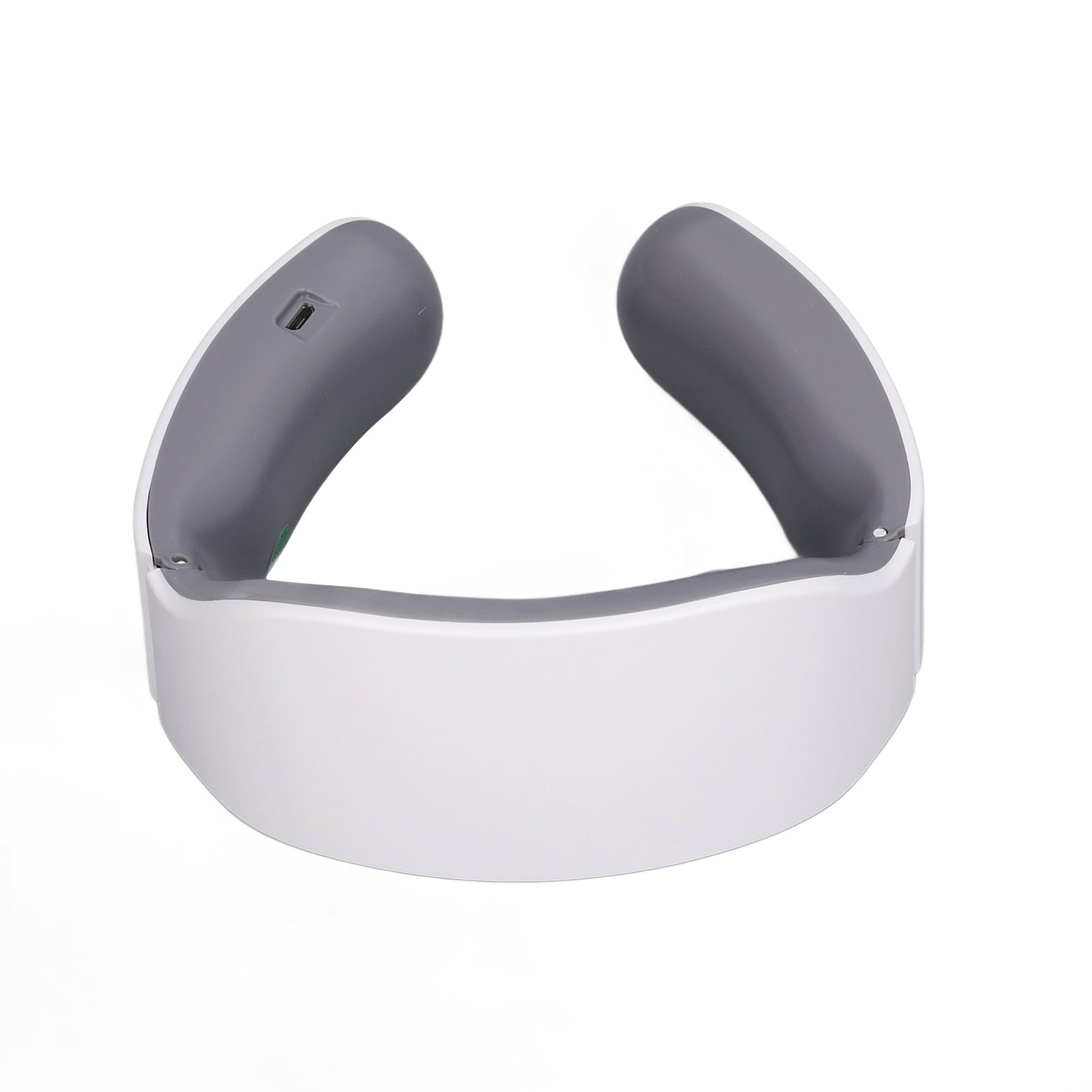 Nackenmassagegerät mit weißem Gehäuse und grauen Polsterbereichen oben. Es hat einen USB-Anschluss. Isoliert auf Weiß.