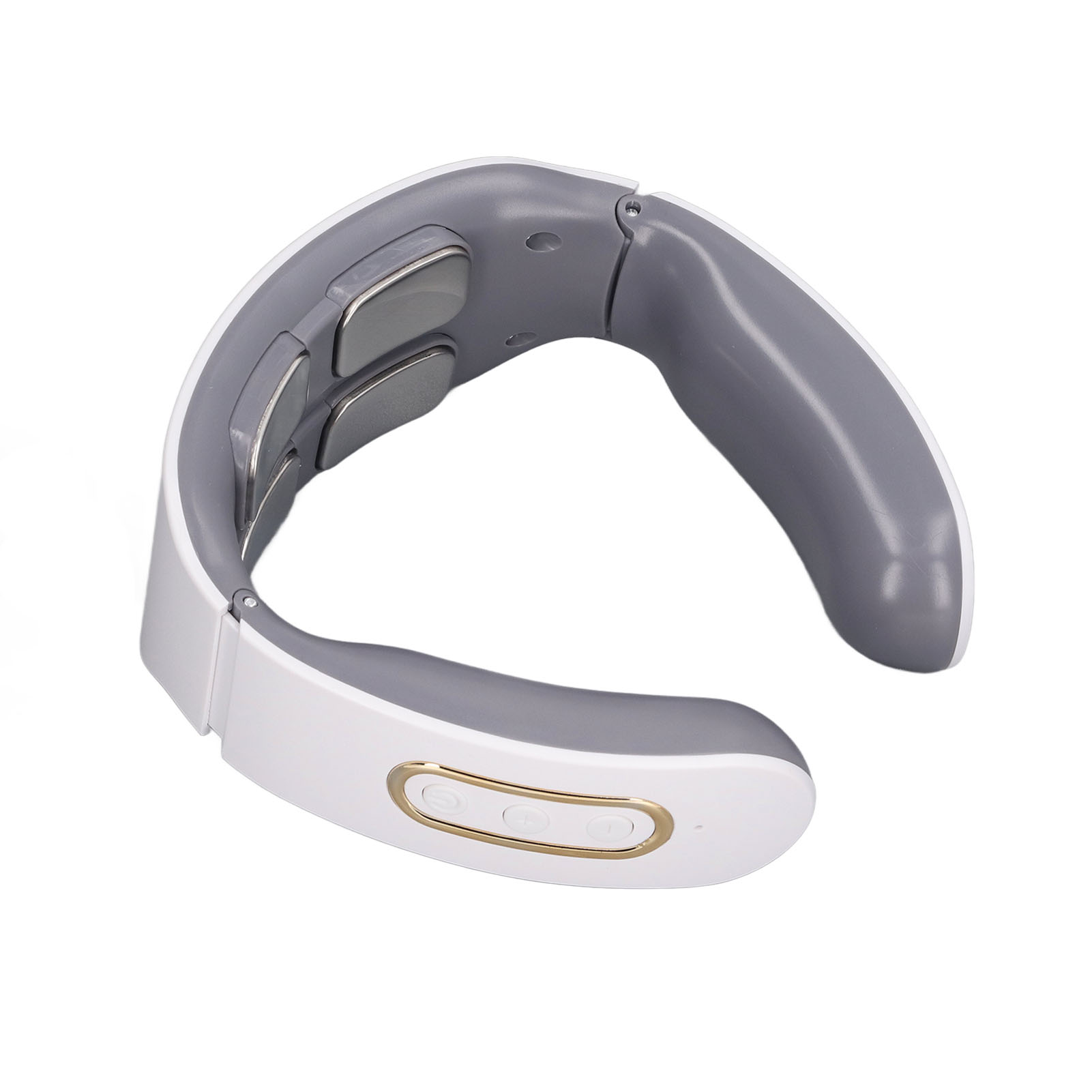 Ein weiß-graues Nackenmassagegerät mit Metallpads und goldenen Knöpfen, isoliert auf weißem Hintergrund.