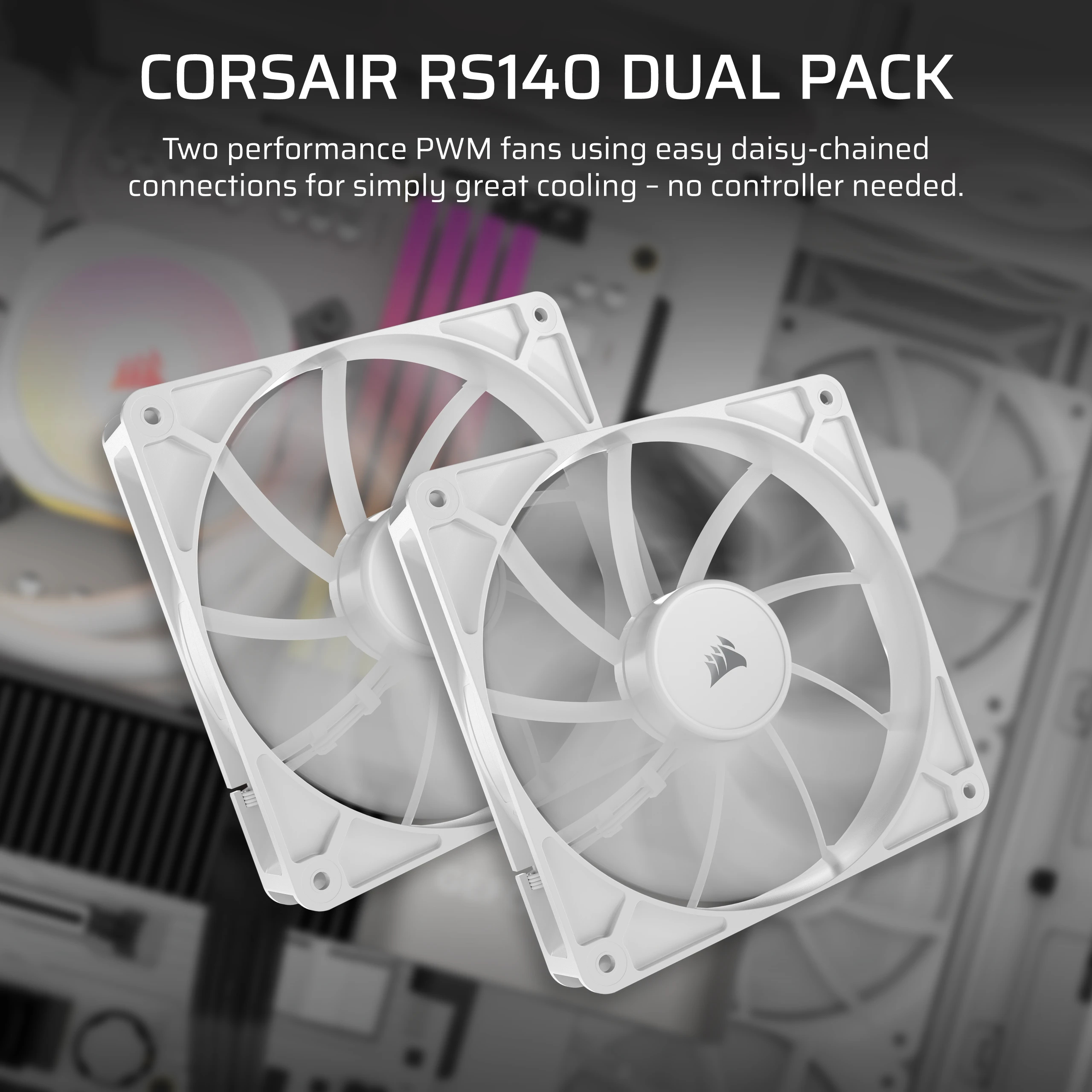 Twee witte computerventilatoren, met bladen. De afbeelding heeft tekst: CORSAIR RS140 DUAL PACK.