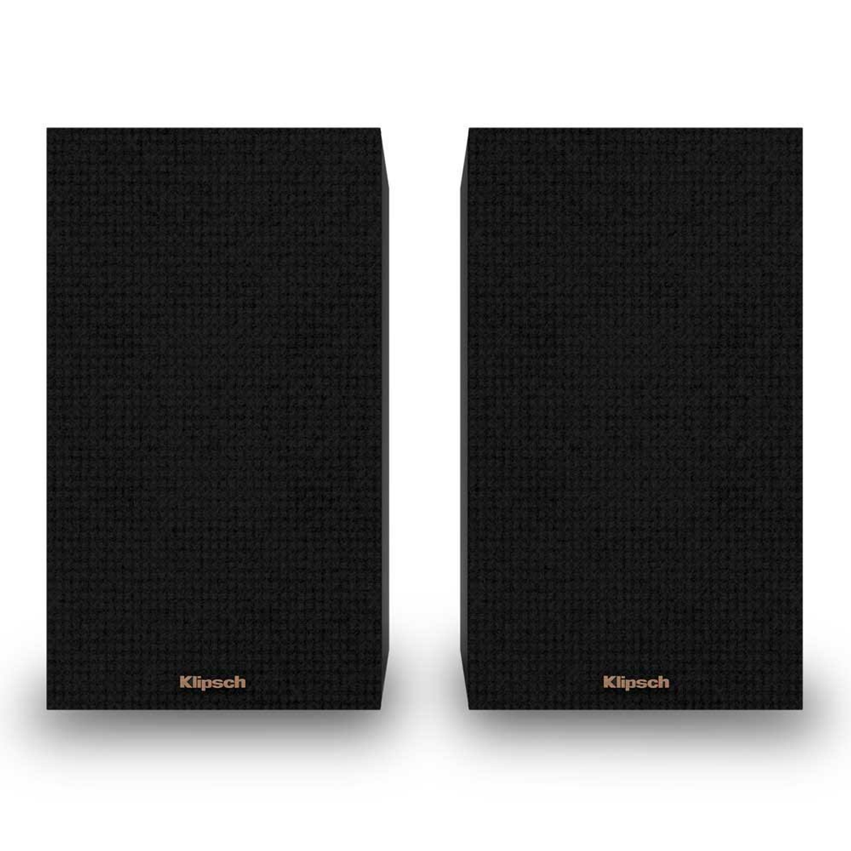 Due altoparlanti Klipsch neri affiancati. Ognuno ha una parte anteriore testurizzata e il logo Klipsch.